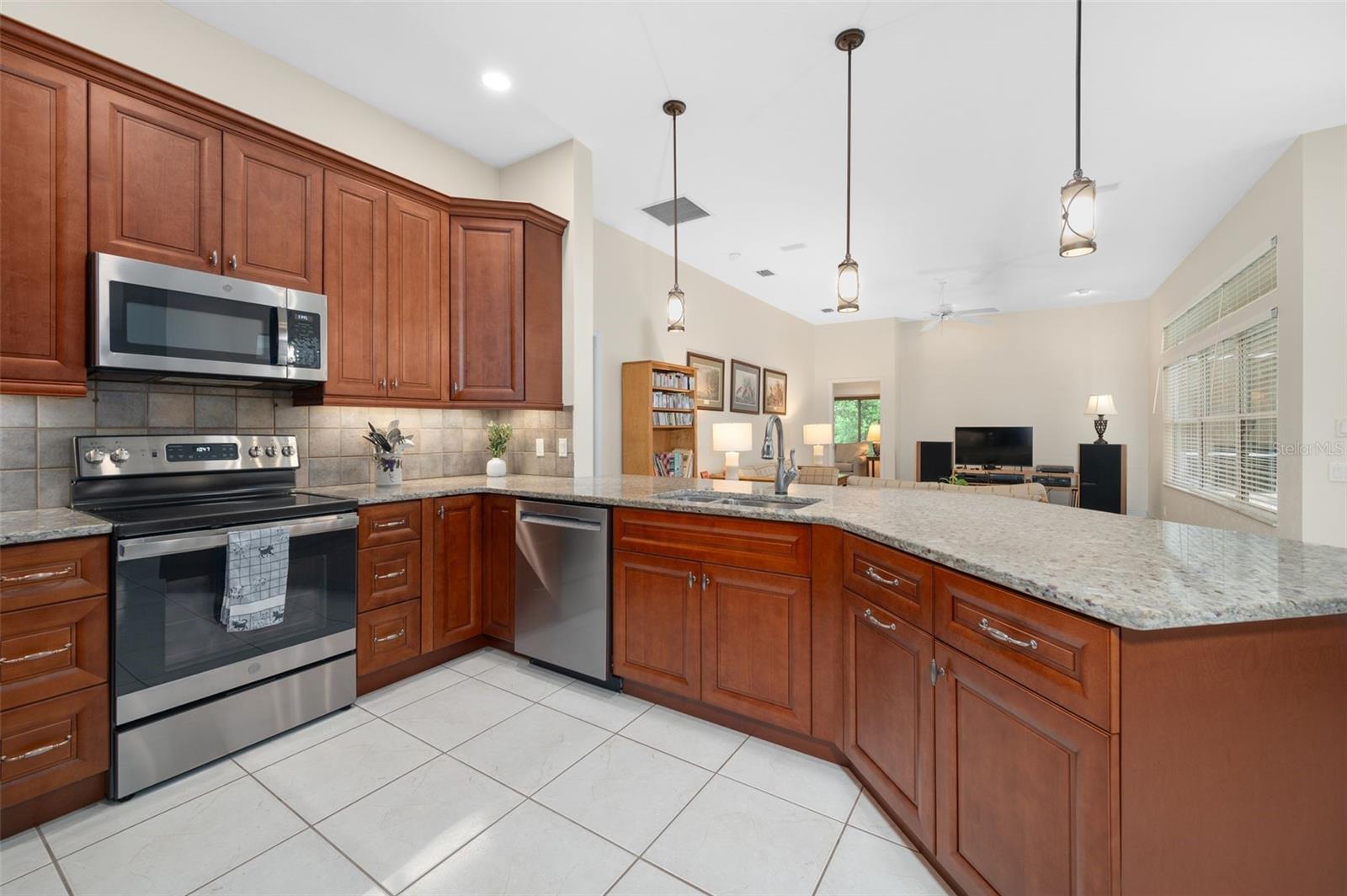 9325 SW 35TH LN, GAINESVILLE, FL, 32608