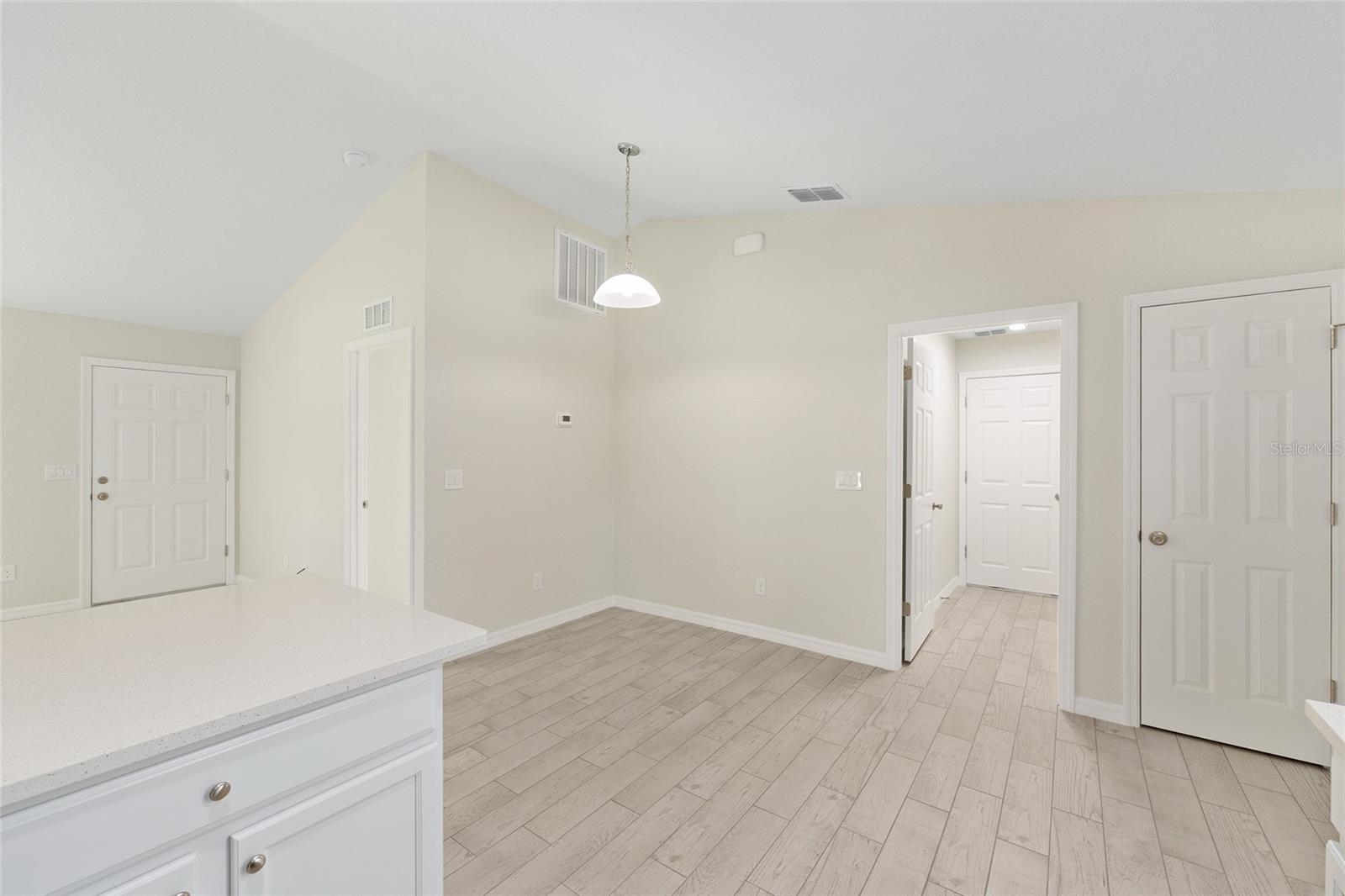 360 LOCUST RD, OCALA, FL, 34472