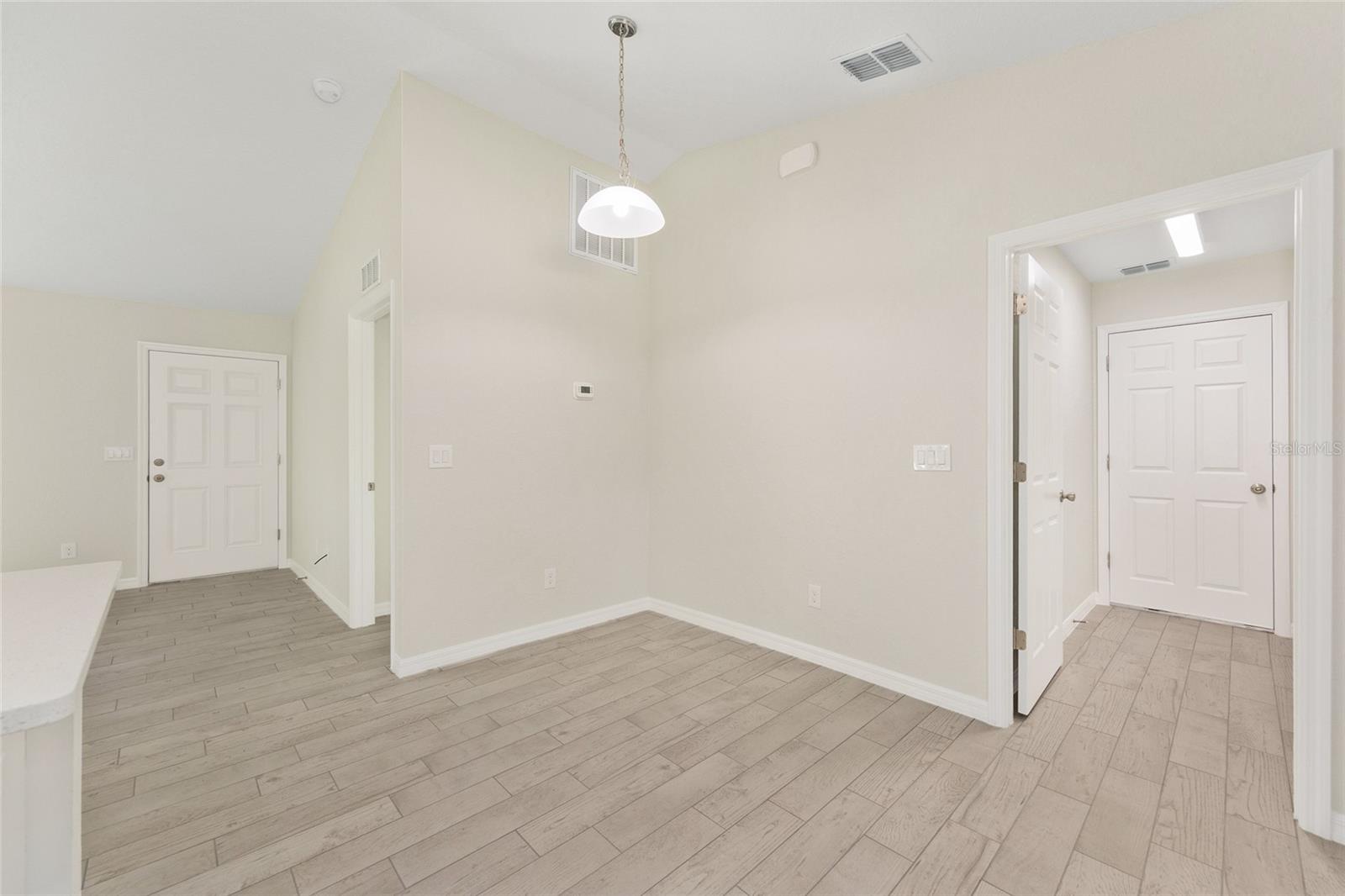 360 LOCUST RD, OCALA, FL, 34472