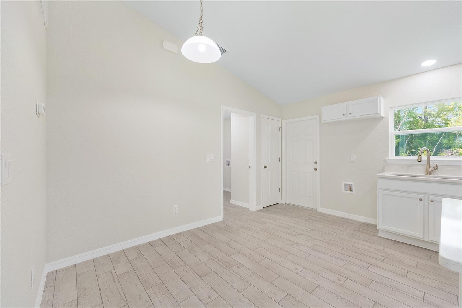 360 LOCUST RD, OCALA, FL, 34472
