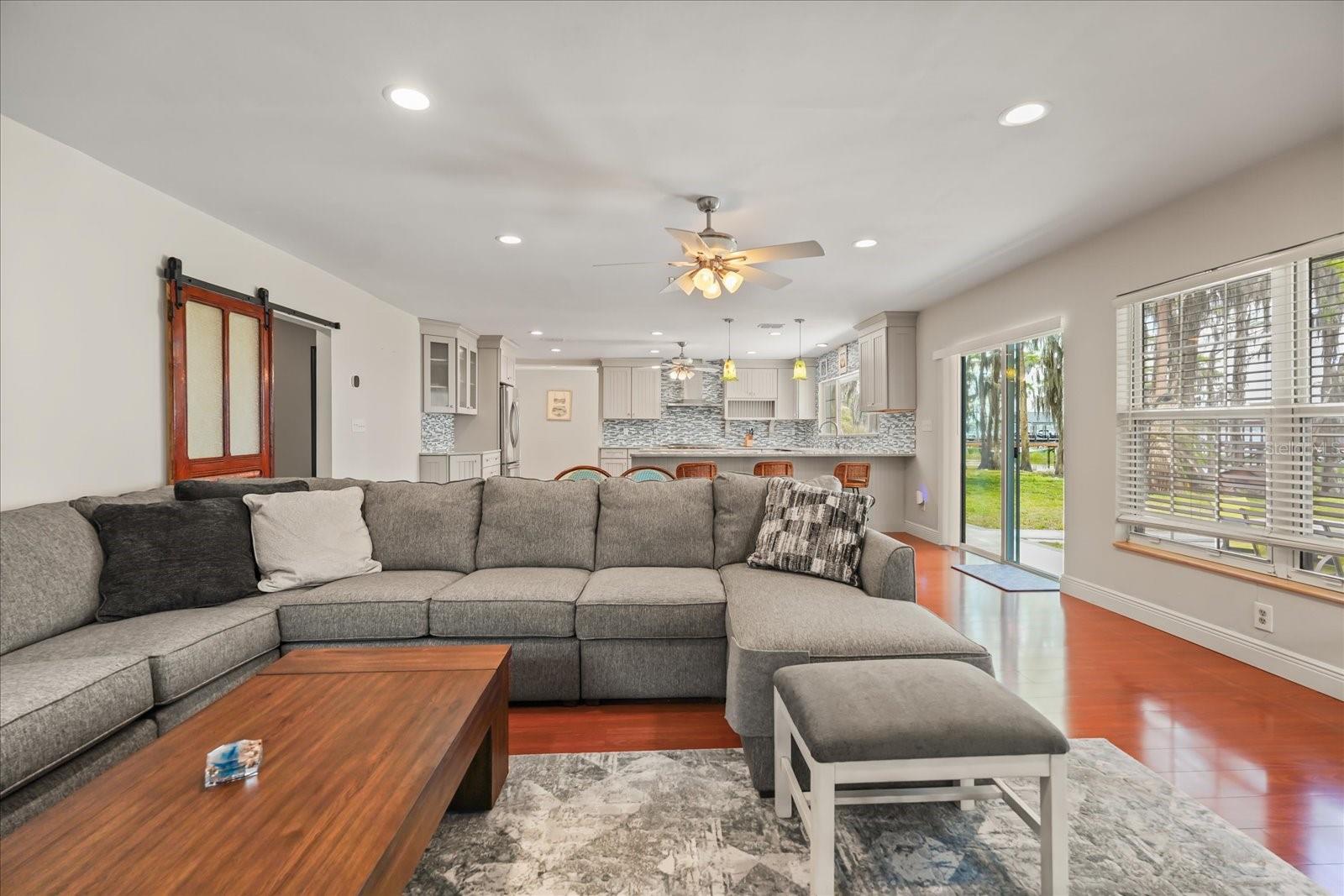 9118 EDGEWATER DR, CLERMONT, FL, 34711