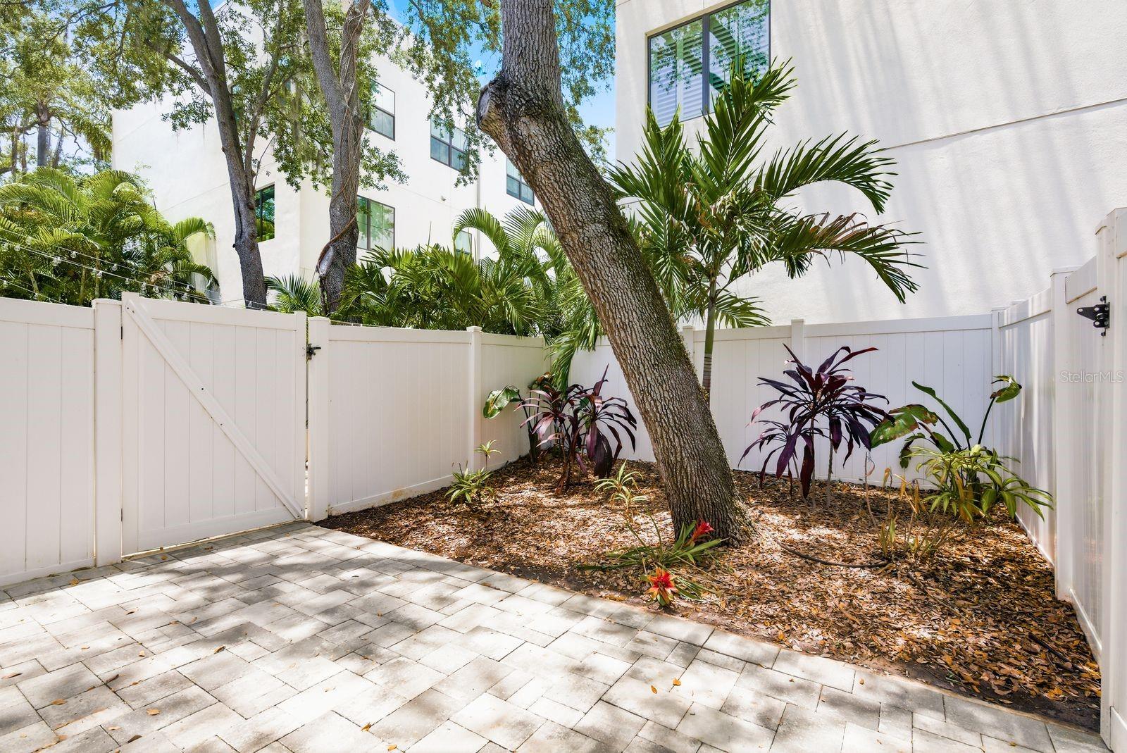 4811 BAYSHORE BLVD #303, TAMPA, FL, 33611