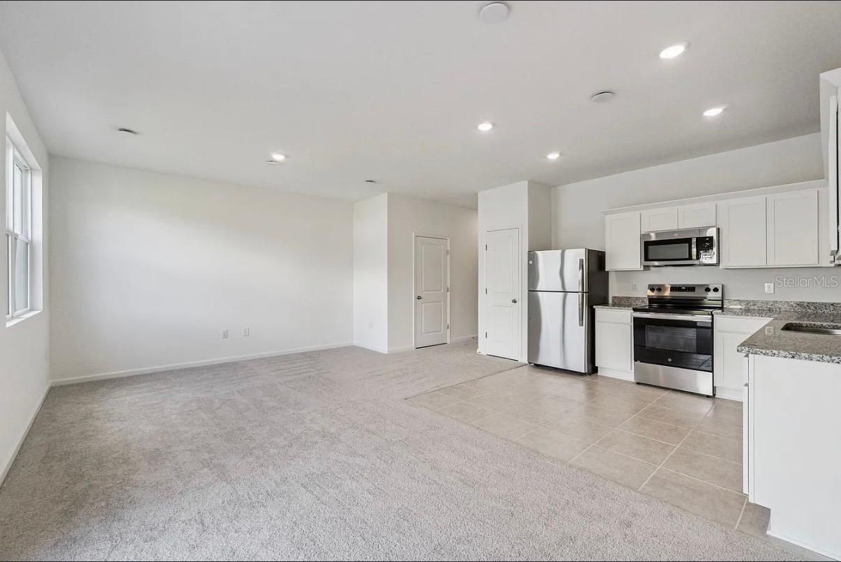 3057 TEMPLES CROSSING BLVD, DAVENPORT, FL, 33837