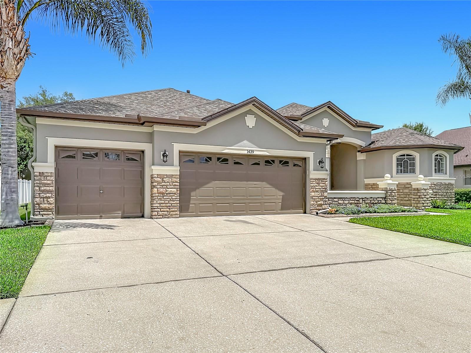 1439 BEACONSFIELD DR, WESLEY CHAPEL, FL, 33543