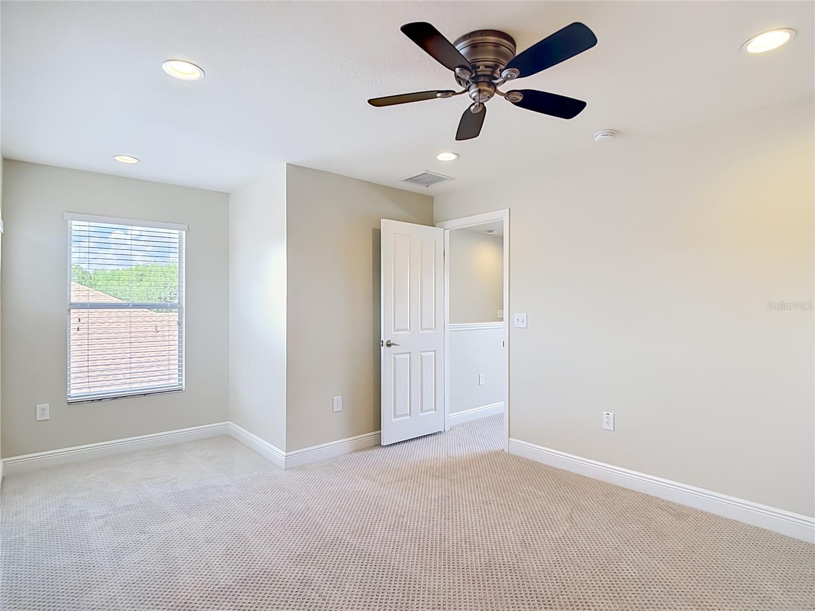 1439 BEACONSFIELD DR, WESLEY CHAPEL, FL, 33543