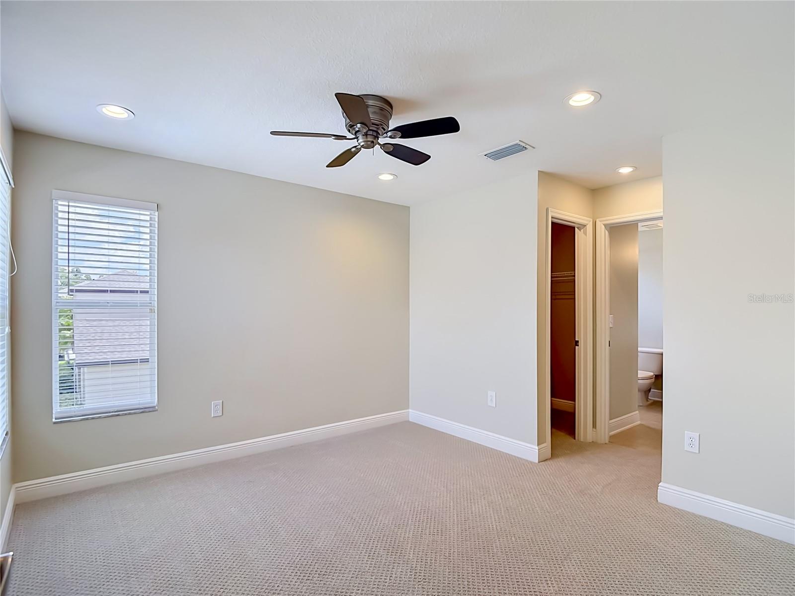 1439 BEACONSFIELD DR, WESLEY CHAPEL, FL, 33543