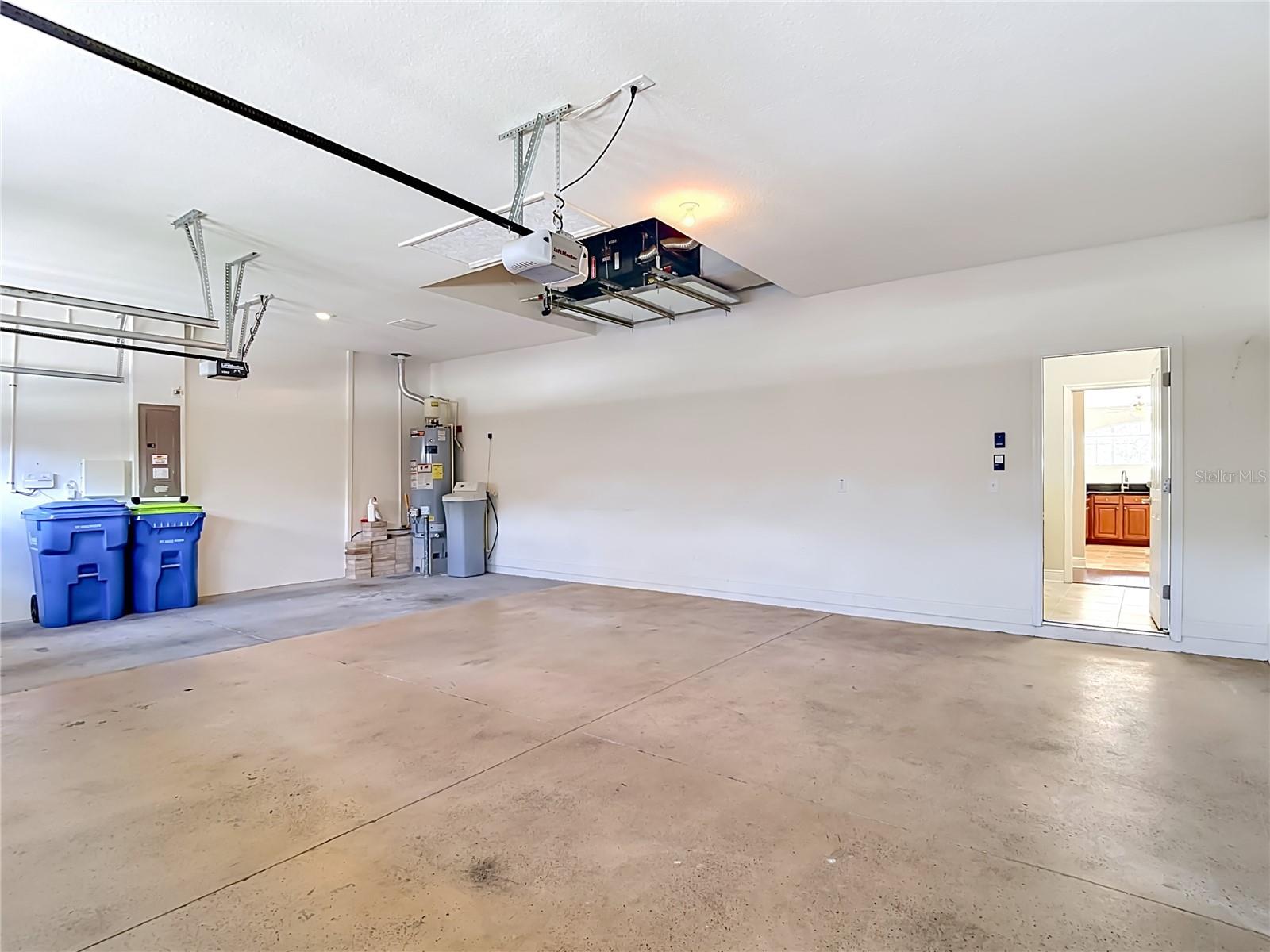1439 BEACONSFIELD DR, WESLEY CHAPEL, FL, 33543