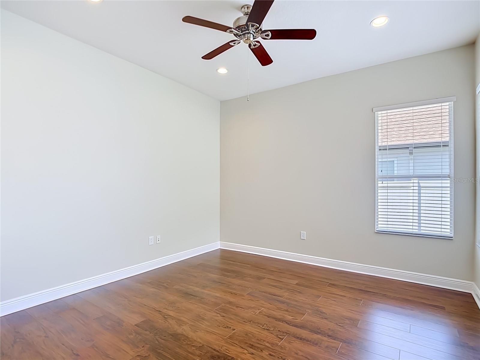 1439 BEACONSFIELD DR, WESLEY CHAPEL, FL, 33543