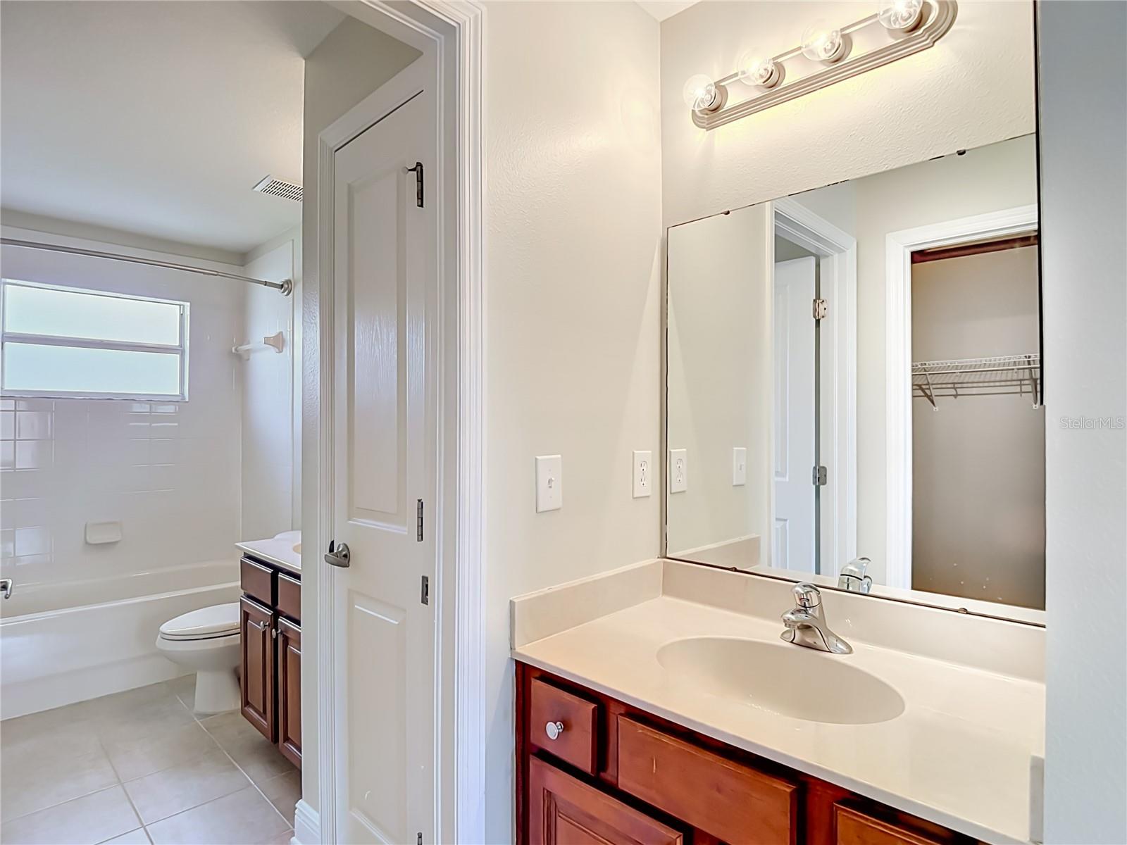 1439 BEACONSFIELD DR, WESLEY CHAPEL, FL, 33543
