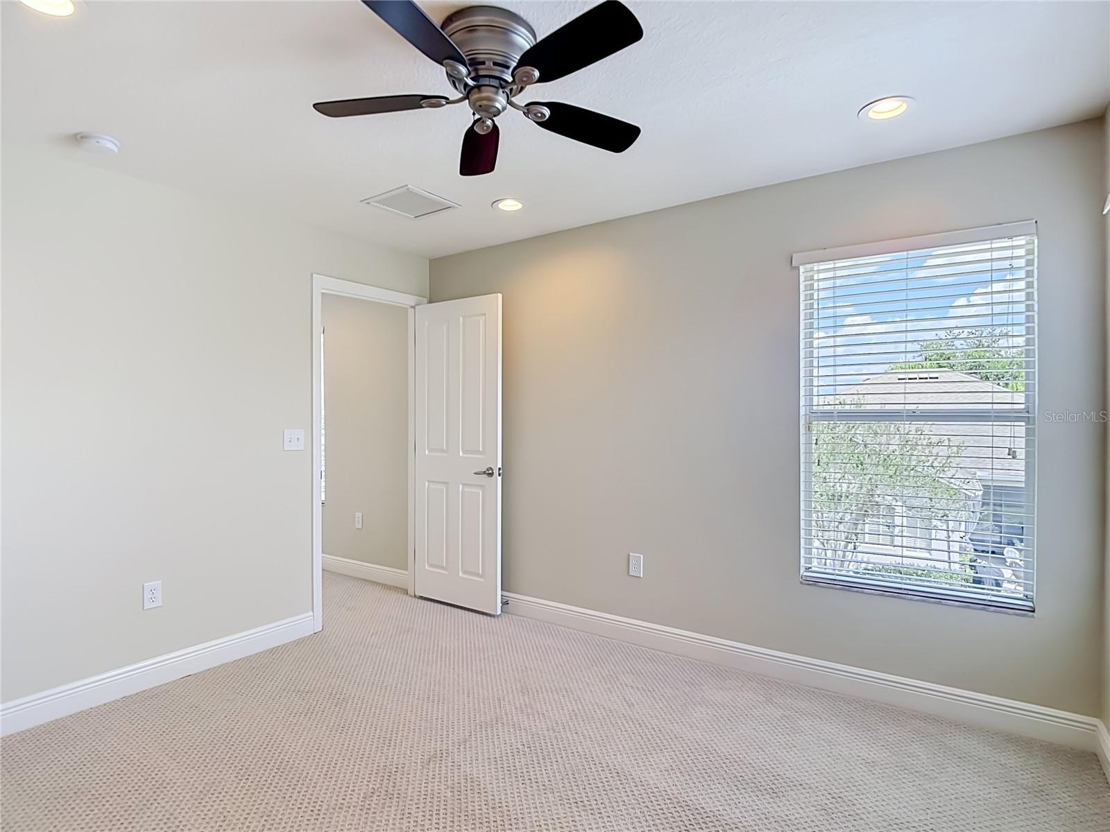 1439 BEACONSFIELD DR, WESLEY CHAPEL, FL, 33543