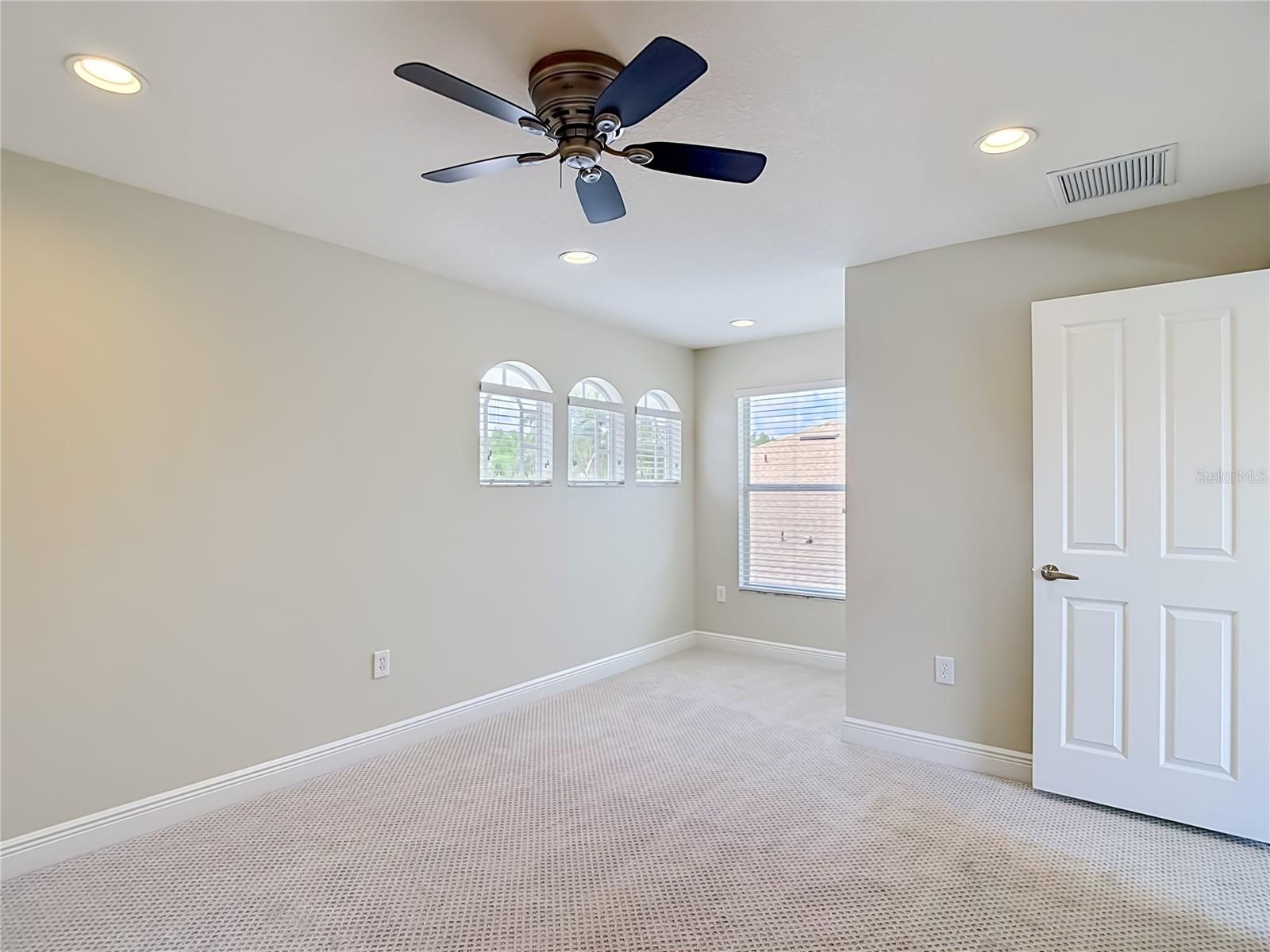 1439 BEACONSFIELD DR, WESLEY CHAPEL, FL, 33543