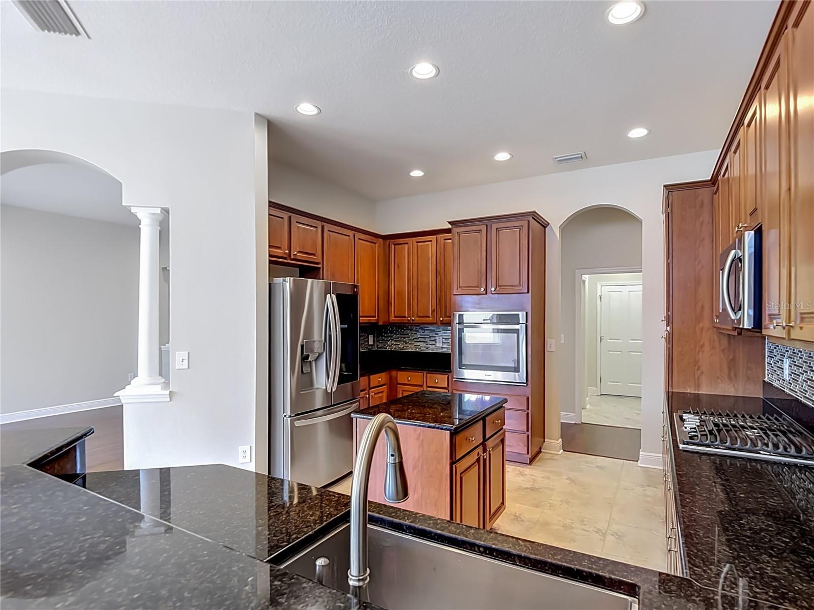 1439 BEACONSFIELD DR, WESLEY CHAPEL, FL, 33543