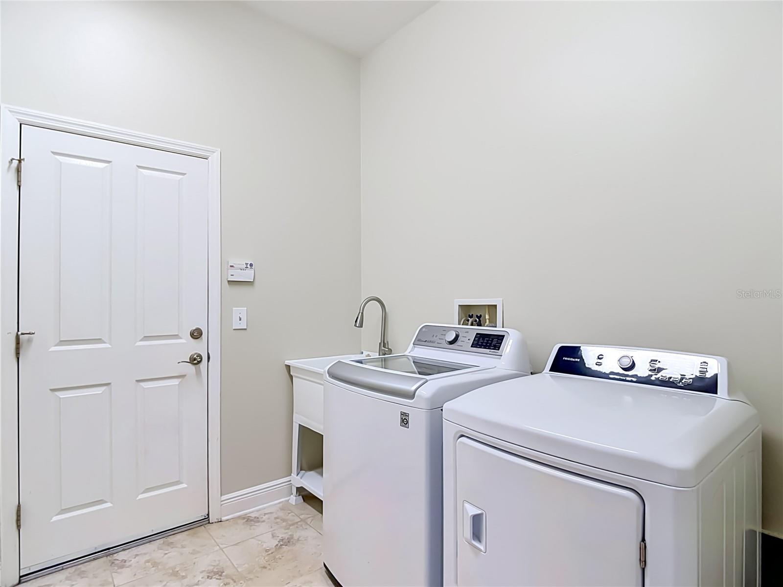 1439 BEACONSFIELD DR, WESLEY CHAPEL, FL, 33543