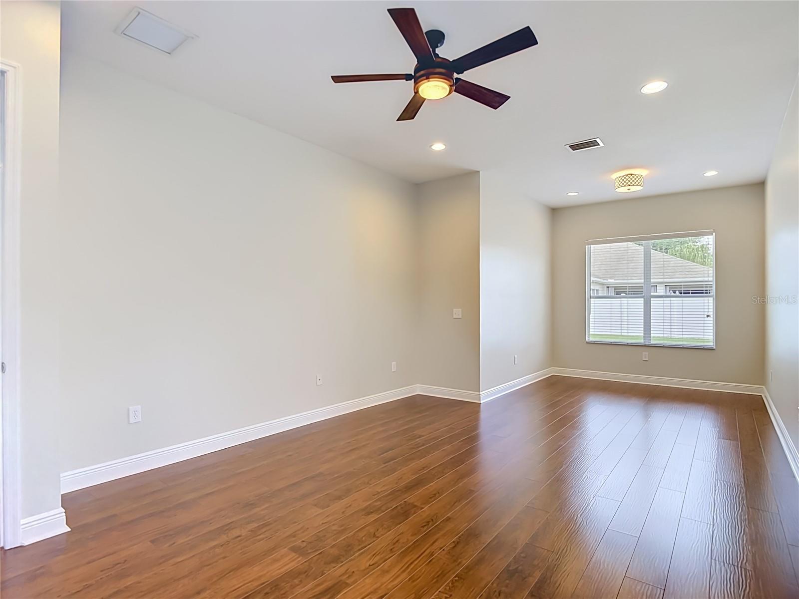 1439 BEACONSFIELD DR, WESLEY CHAPEL, FL, 33543