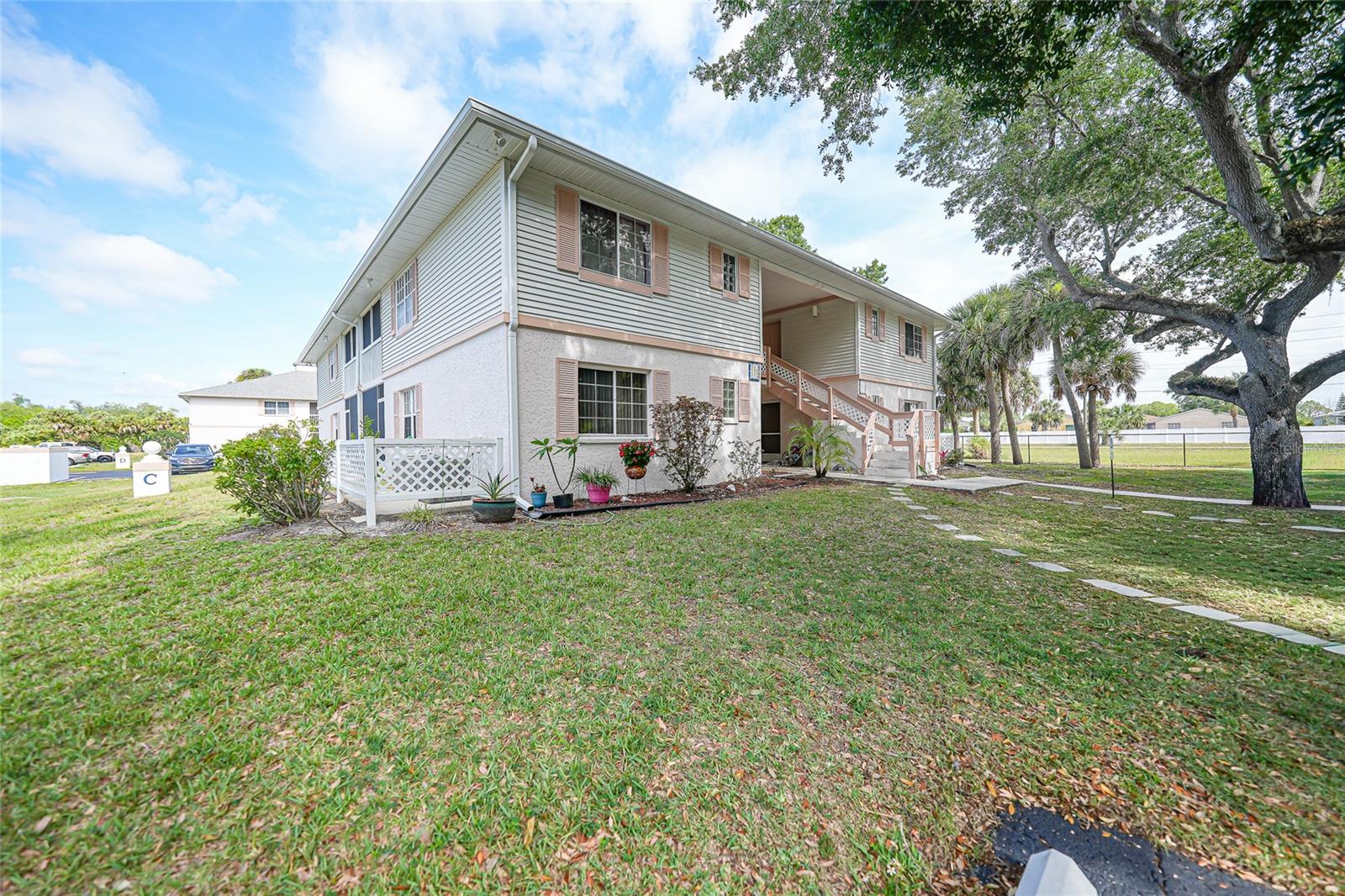 1051 FORREST NELSON BLVD #201, PORT CHARLOTTE, FL, 33952