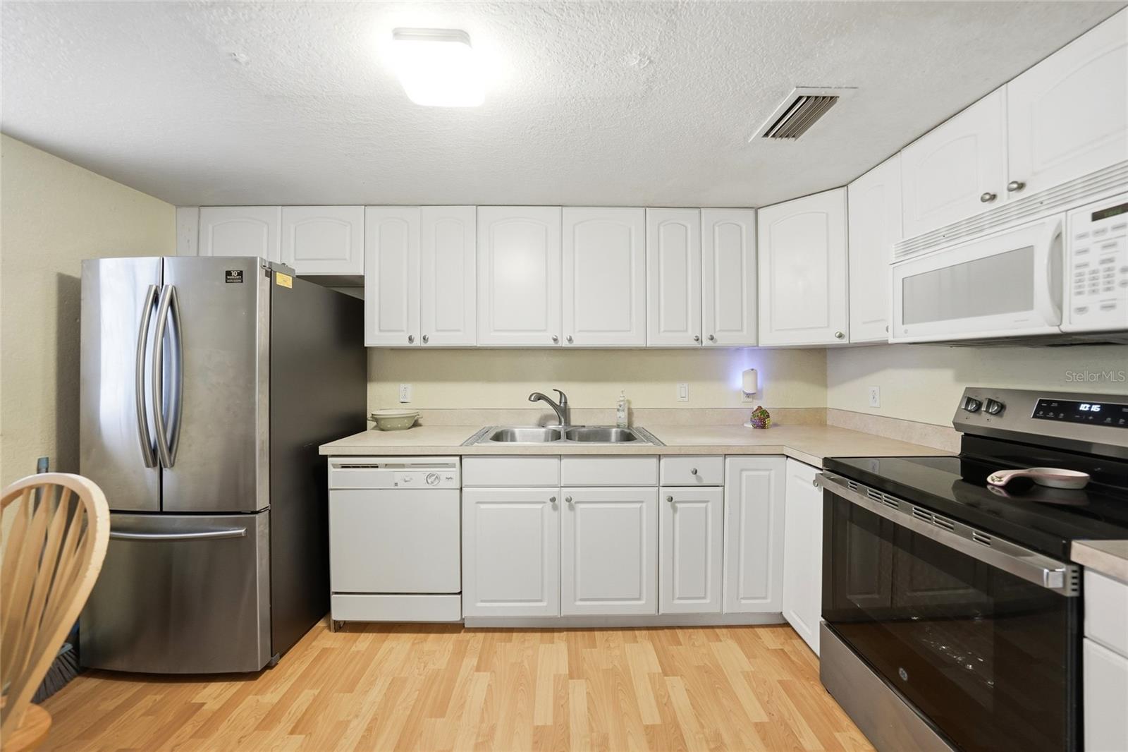 1051 FORREST NELSON BLVD #201, PORT CHARLOTTE, FL, 33952