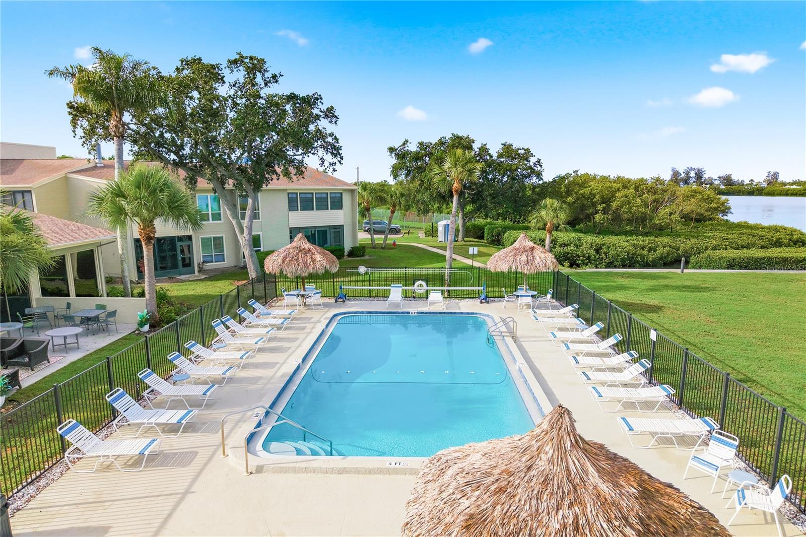 18 WINDRUSH BAY DR, TARPON SPRINGS, FL, 34689