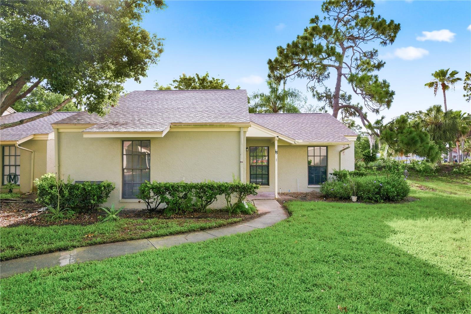 18 WINDRUSH BAY DR, TARPON SPRINGS, FL, 34689