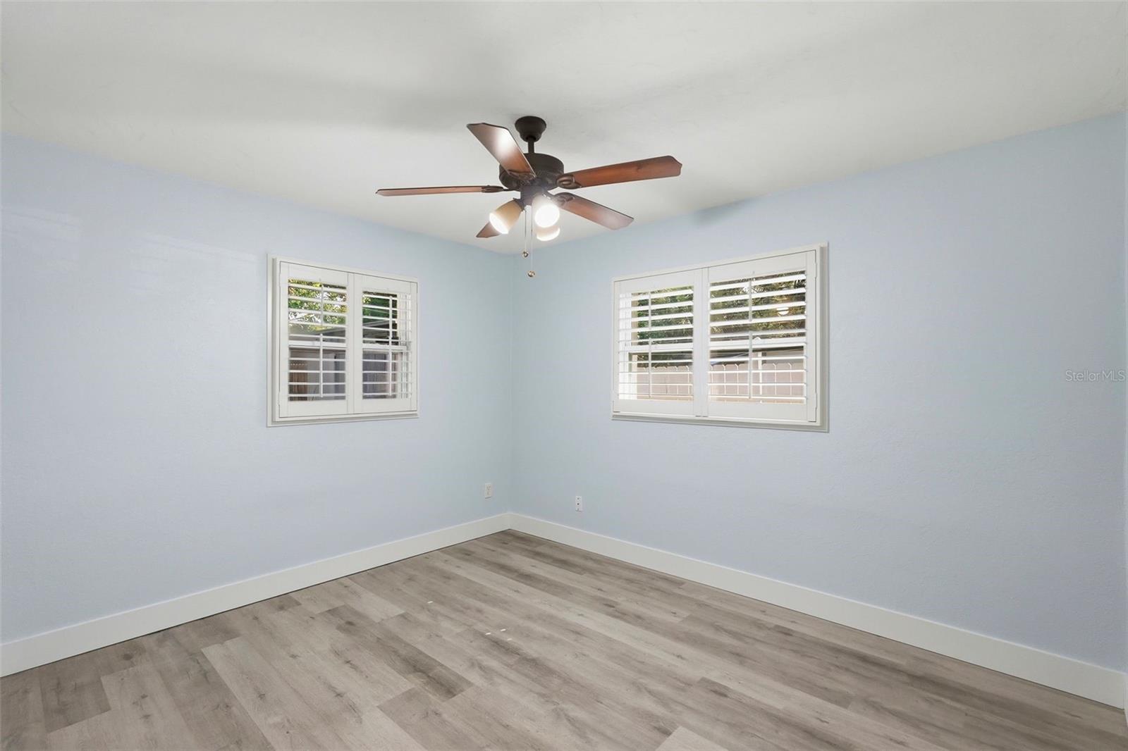 5654 KIWANIS PL NE, ST PETERSBURG, FL, 33703