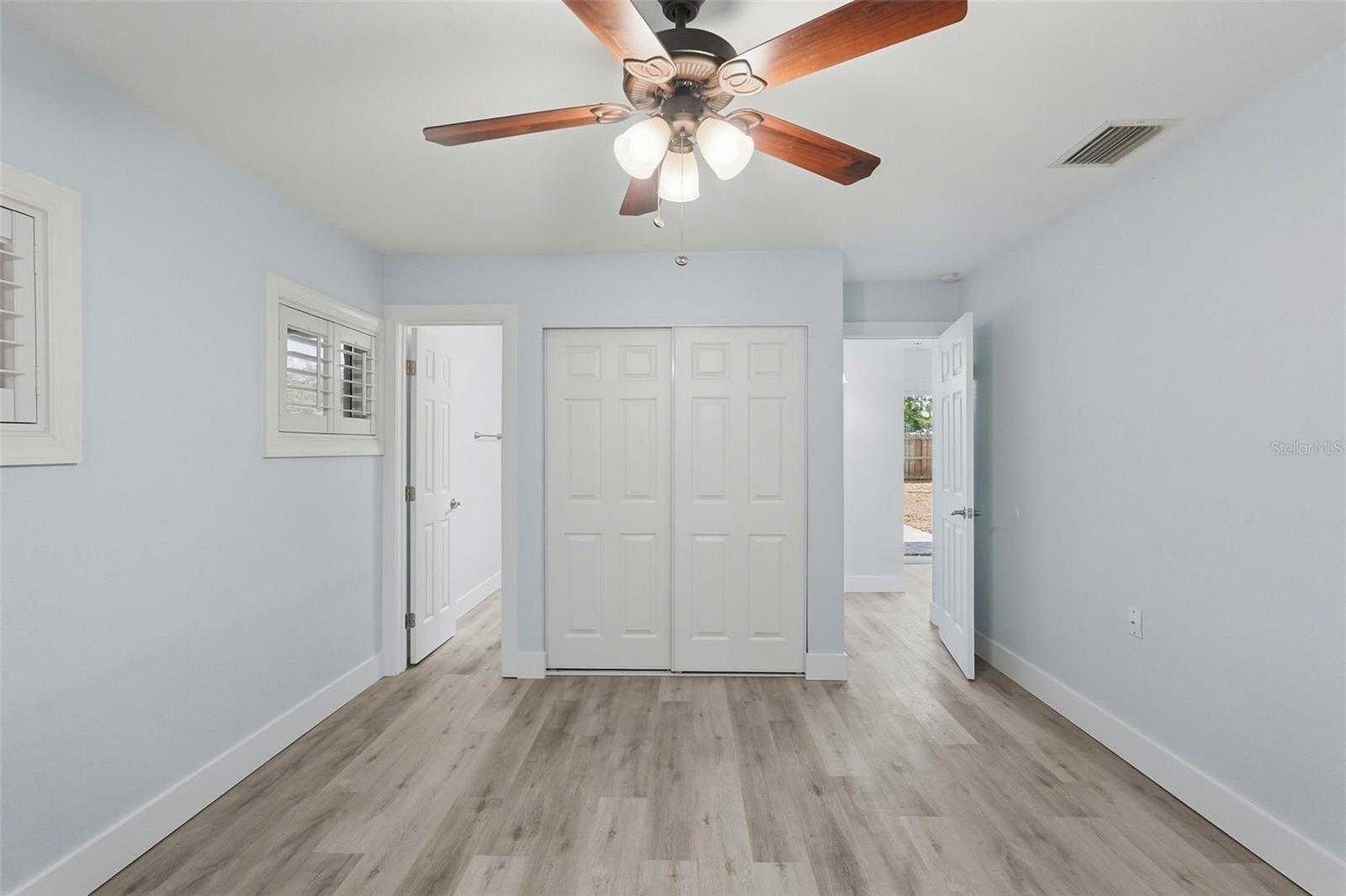 5654 KIWANIS PL NE, ST PETERSBURG, FL, 33703