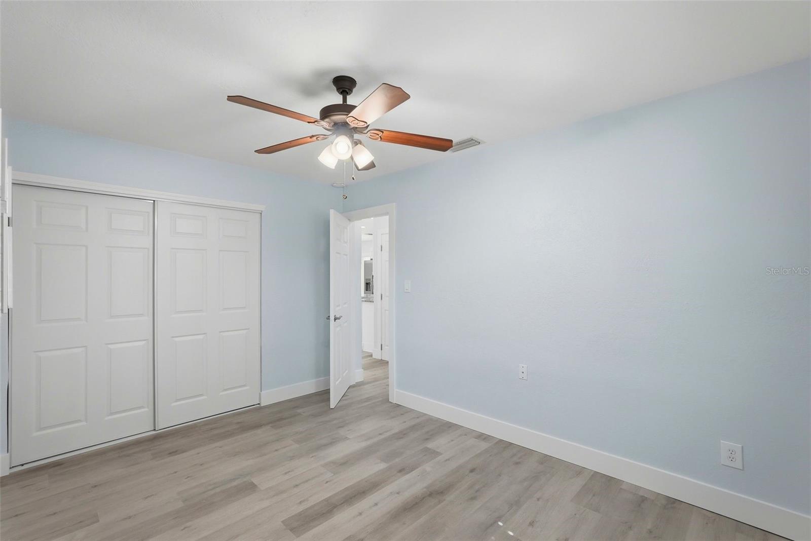 5654 KIWANIS PL NE, ST PETERSBURG, FL, 33703