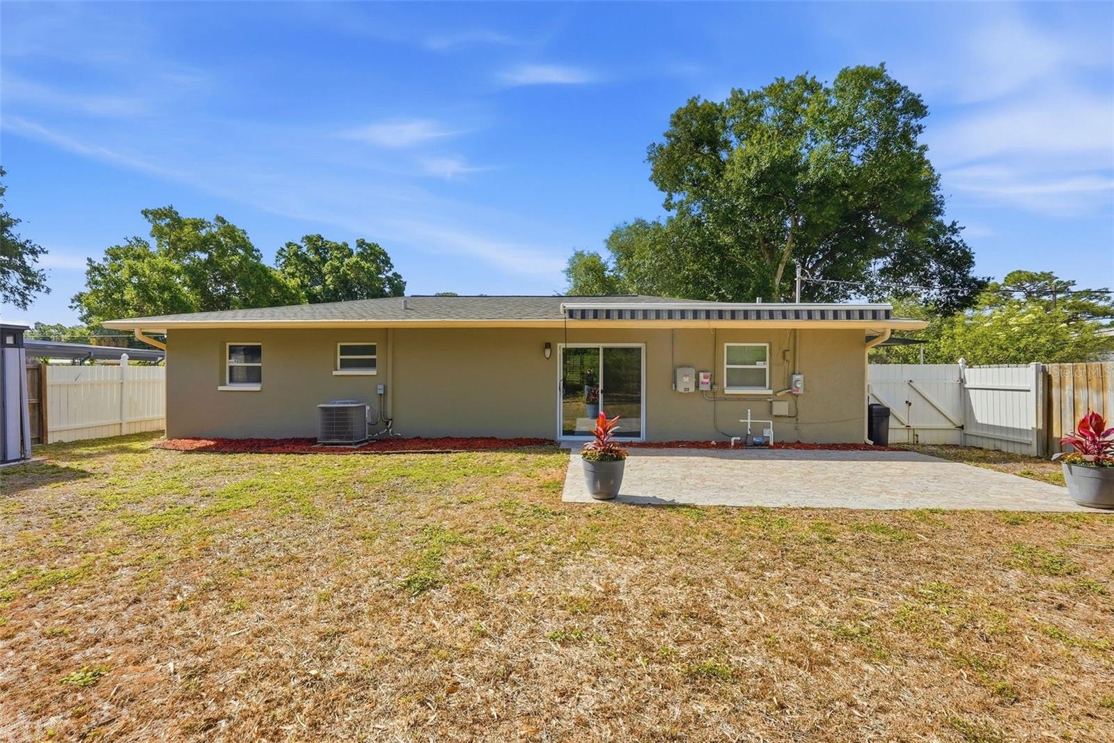 5654 KIWANIS PL NE, ST PETERSBURG, FL, 33703