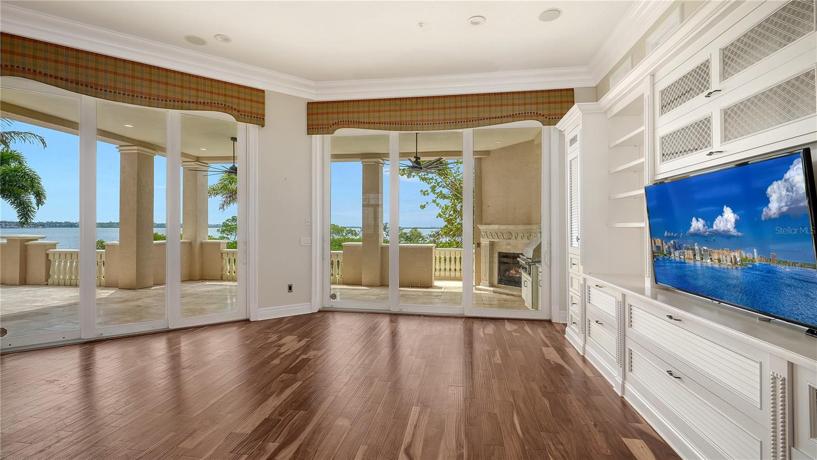 1356 POINT CRISP RD, SARASOTA, FL, 34242