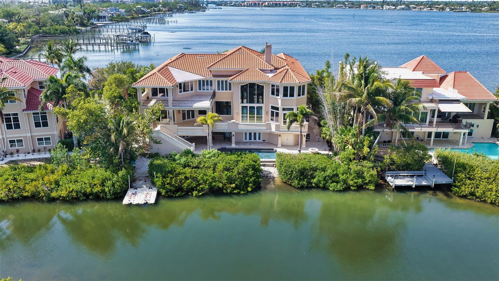 1356 POINT CRISP RD, SARASOTA, FL, 34242