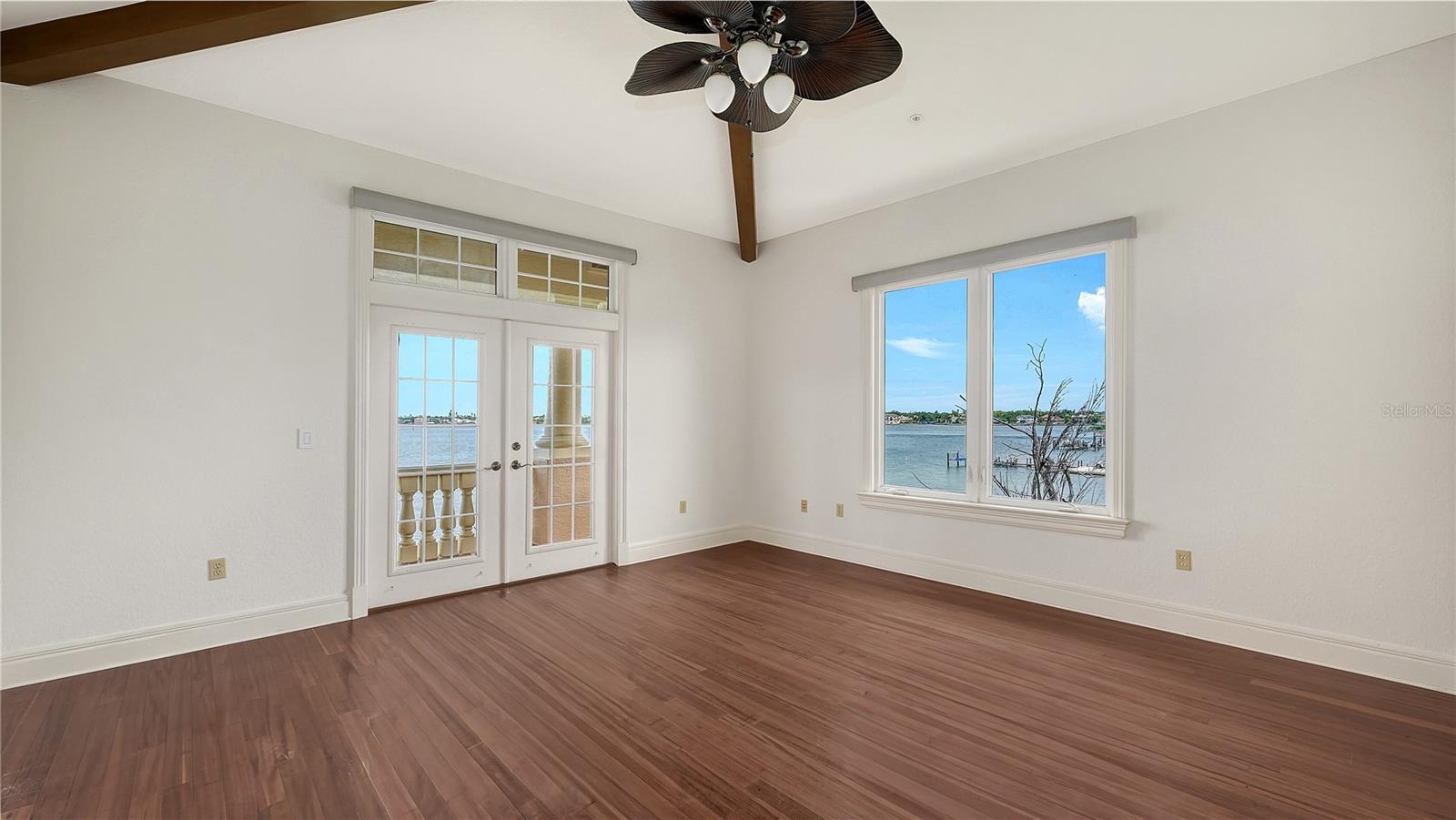 1356 POINT CRISP RD, SARASOTA, FL, 34242