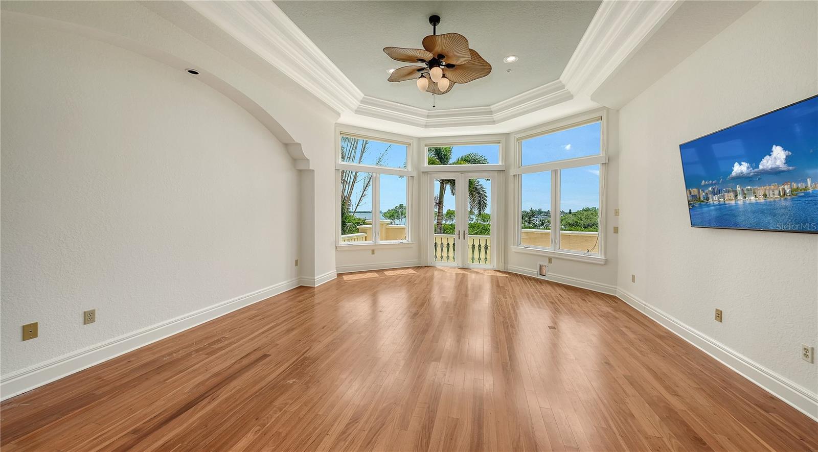 1356 POINT CRISP RD, SARASOTA, FL, 34242
