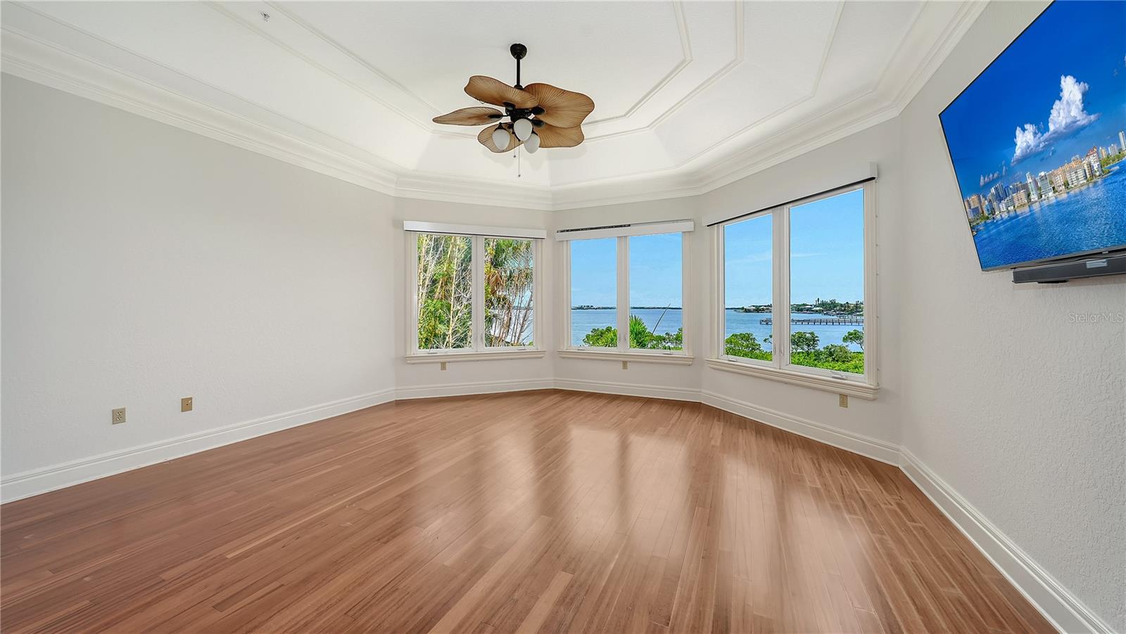 1356 POINT CRISP RD, SARASOTA, FL, 34242