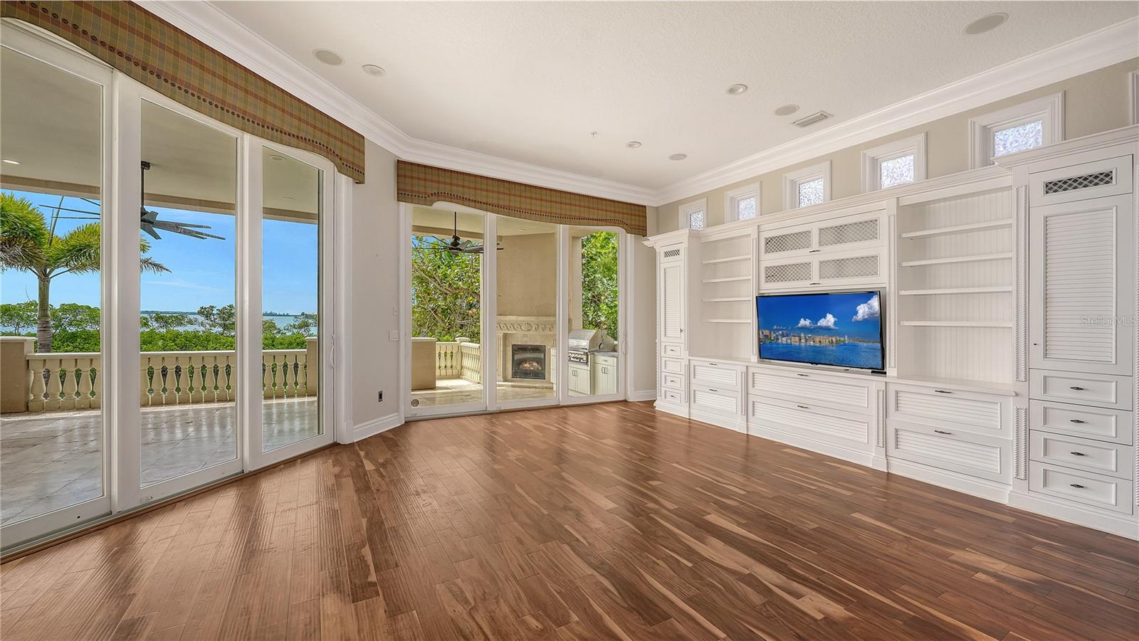 1356 POINT CRISP RD, SARASOTA, FL, 34242