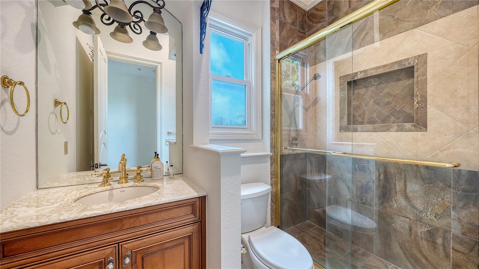 1356 POINT CRISP RD, SARASOTA, FL, 34242