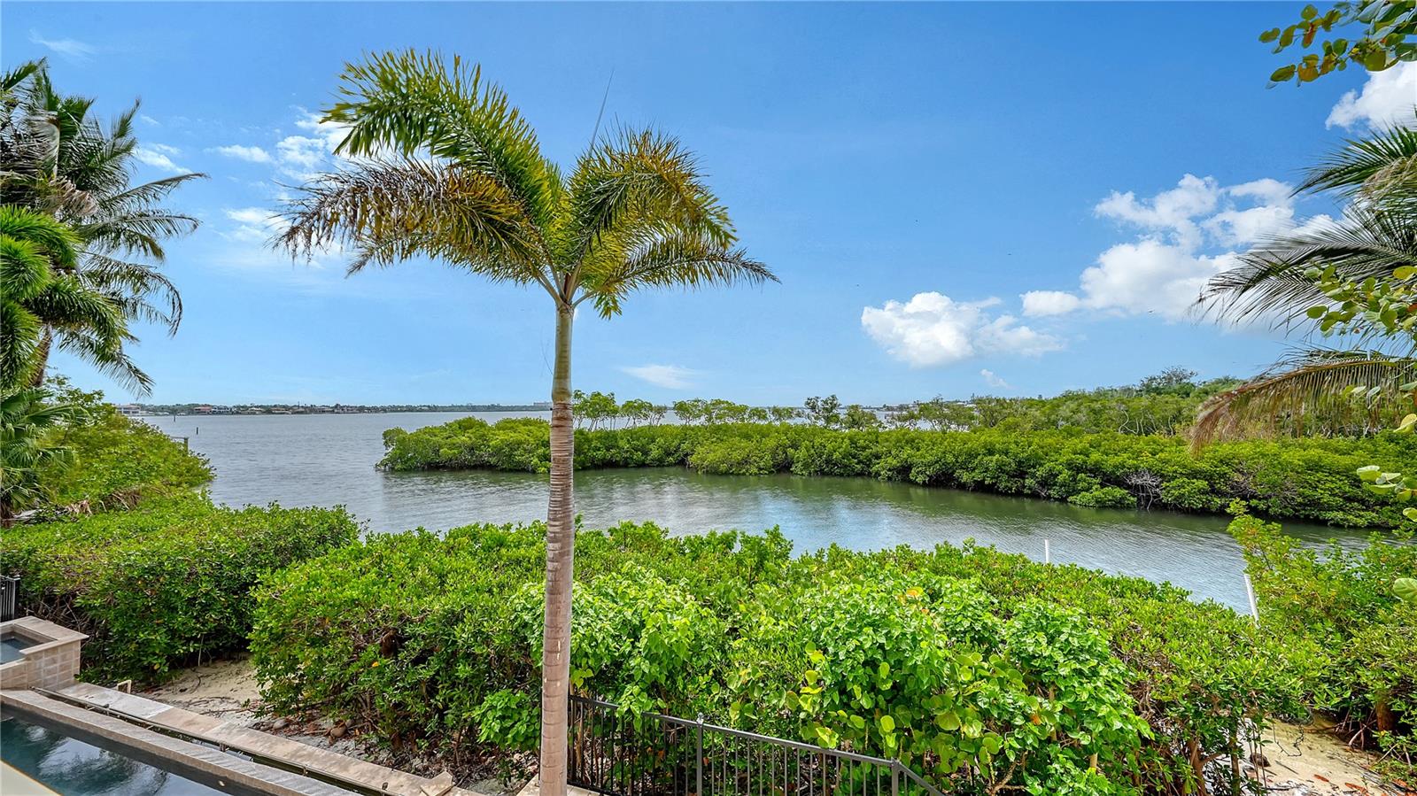 1356 POINT CRISP RD, SARASOTA, FL, 34242