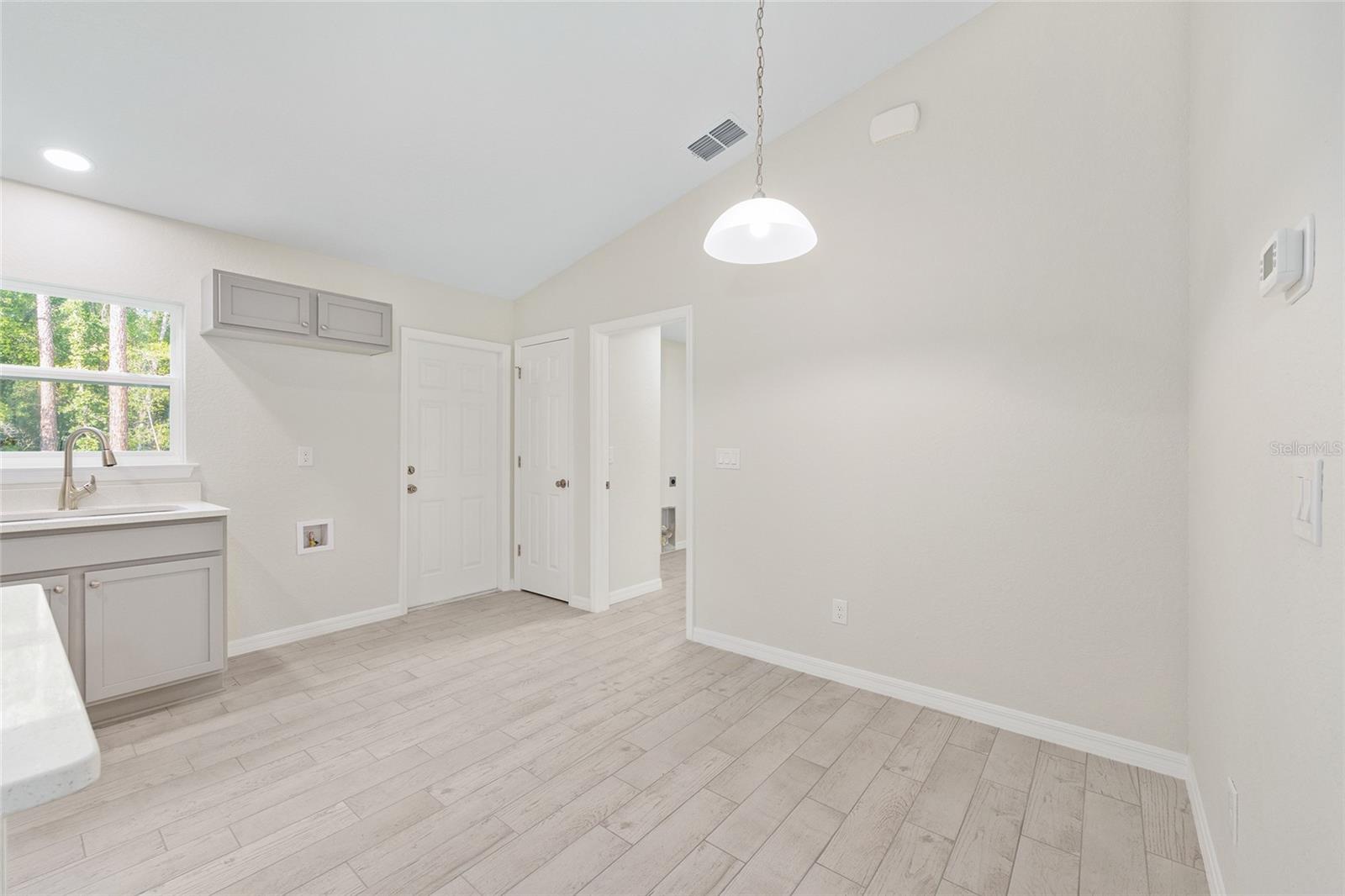 358 LOCUST RD, OCALA, FL, 34480