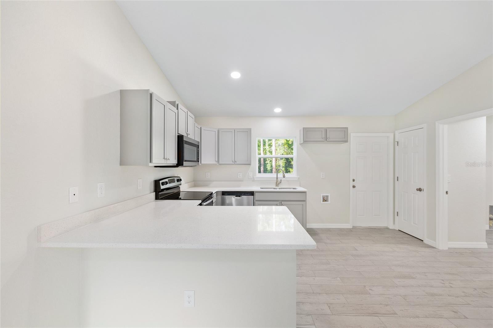358 LOCUST RD, OCALA, FL, 34480