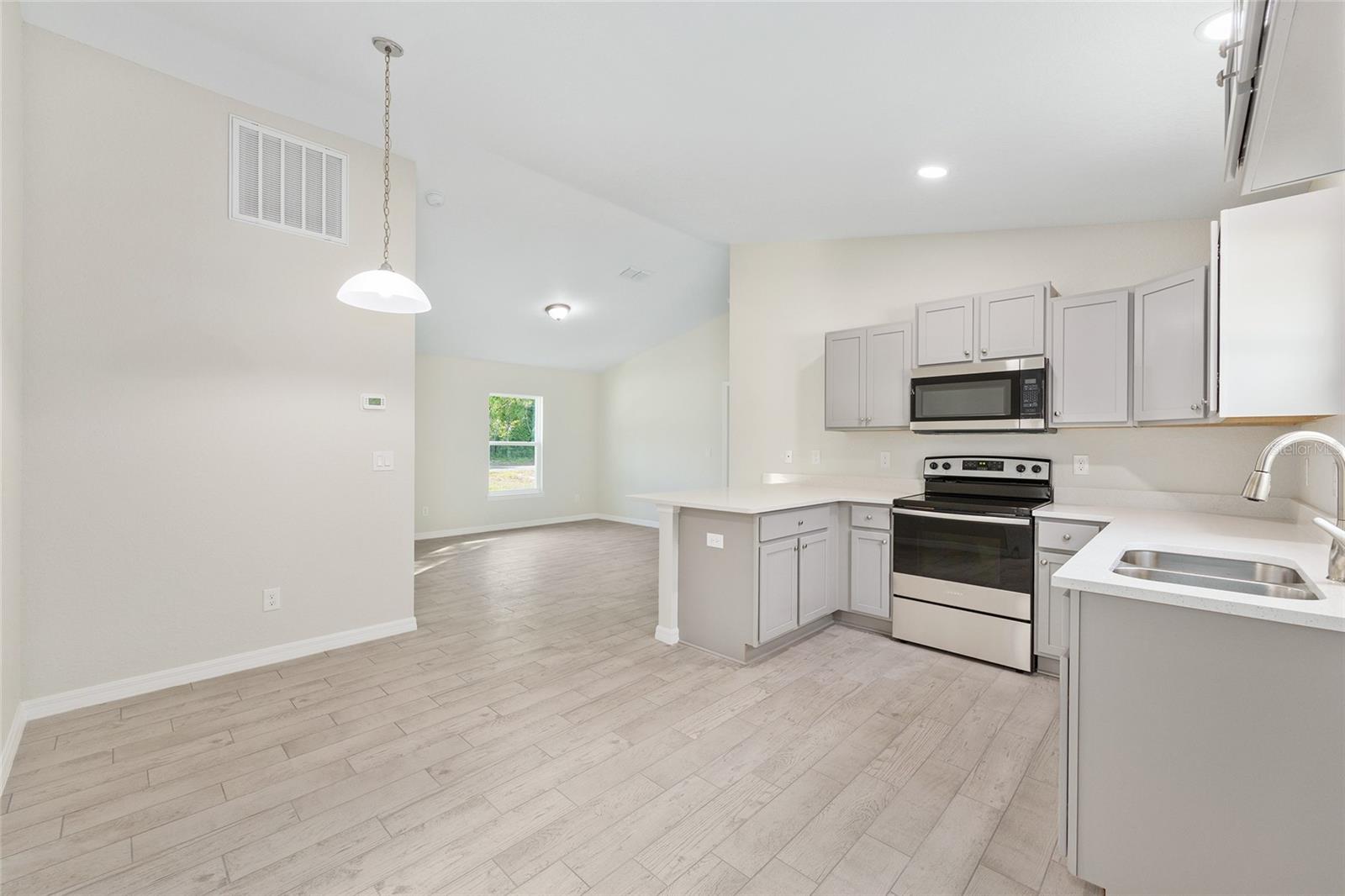 358 LOCUST RD, OCALA, FL, 34480