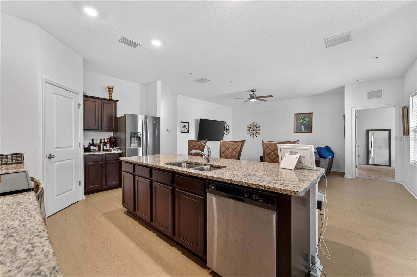 1185 ANCHOR BEND DR, RUSKIN, FL, 33570