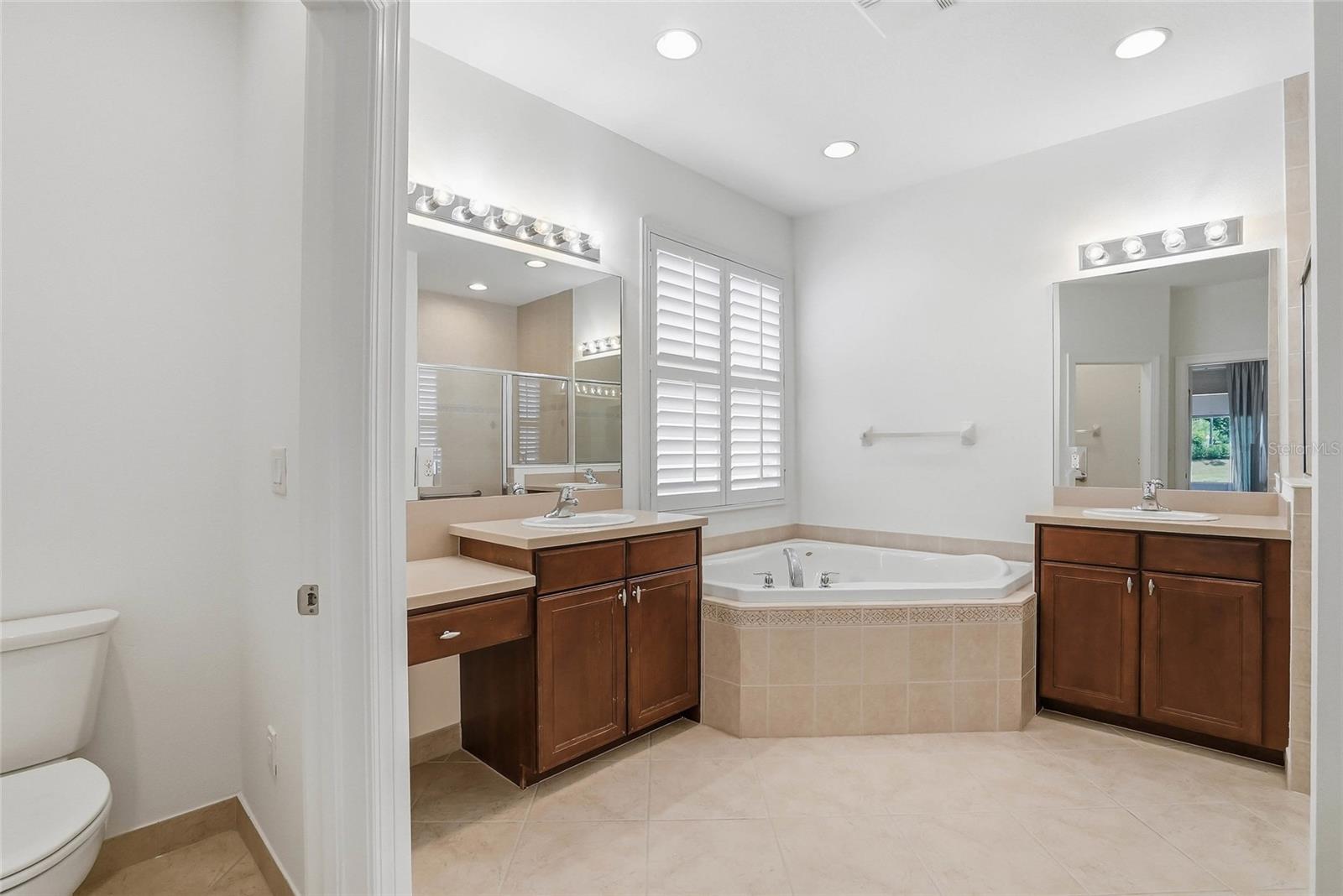 5042 SANDY BROOK CIR, WIMAUMA, FL, 33598