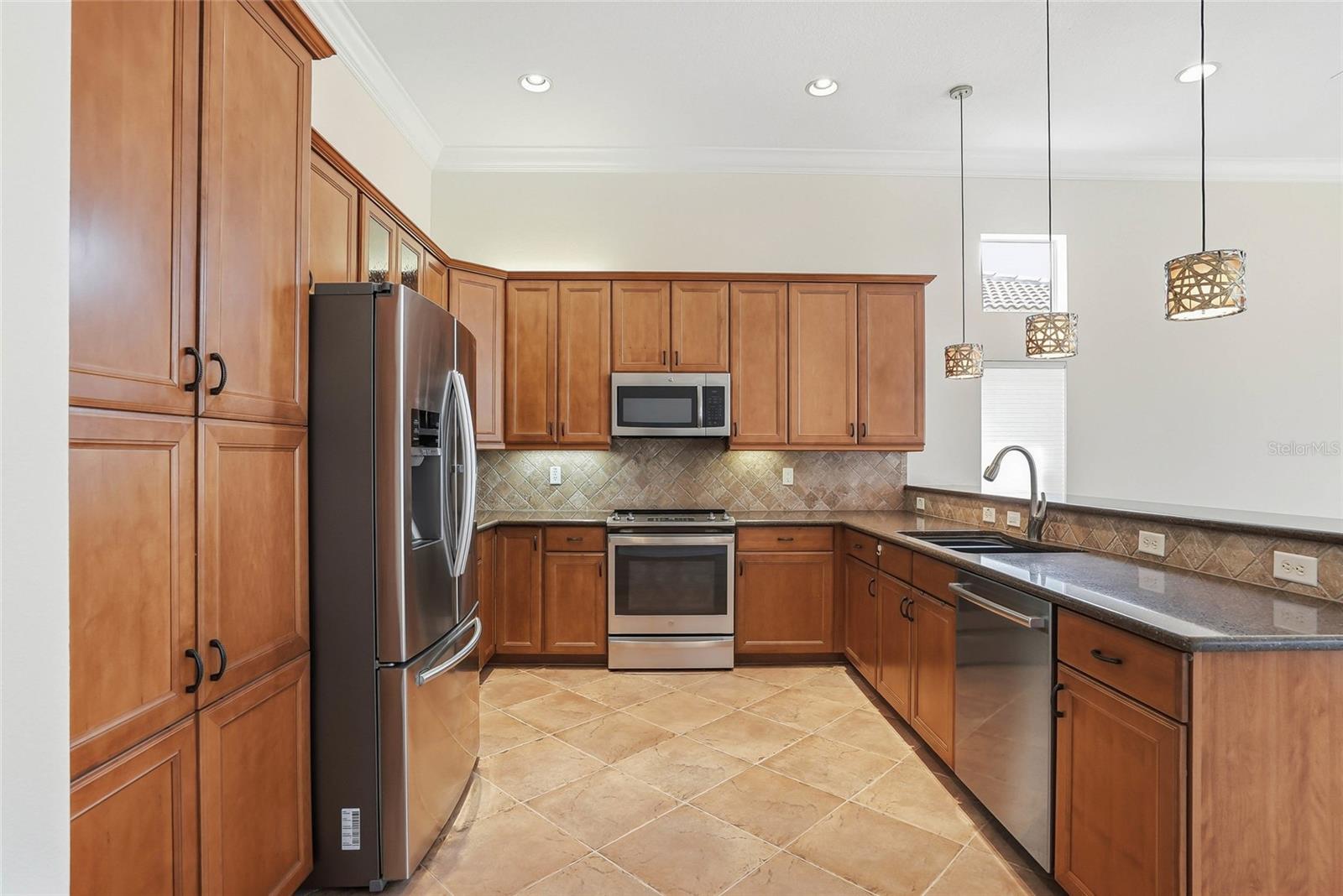 5042 SANDY BROOK CIR, WIMAUMA, FL, 33598