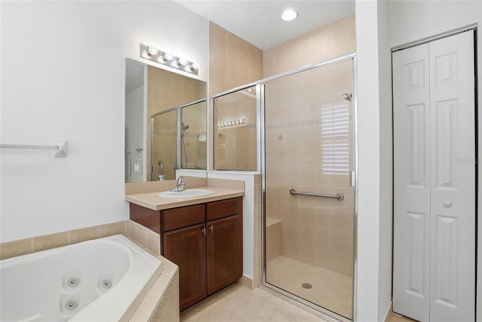 5042 SANDY BROOK CIR, WIMAUMA, FL, 33598