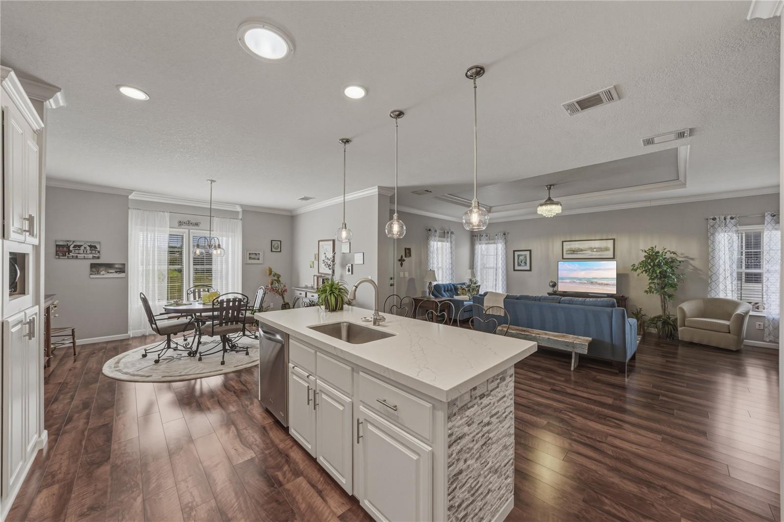 37220 NEUKOM AVE, ZEPHYRHILLS, FL, 33541