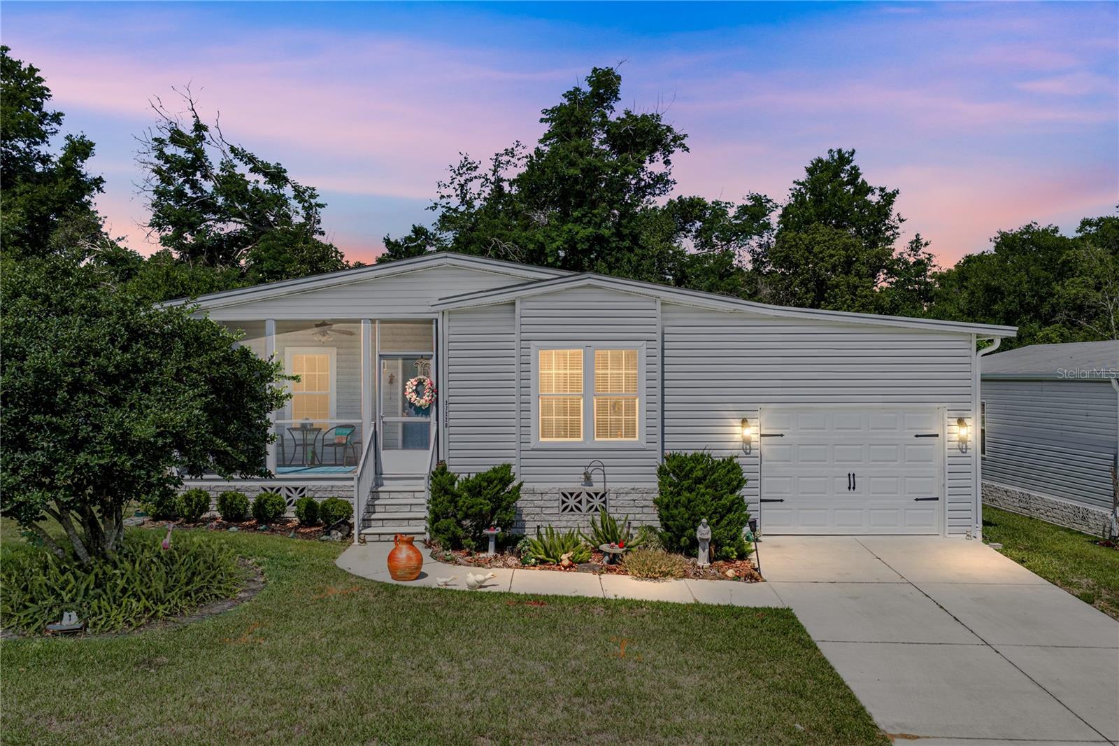 37220 NEUKOM AVE, ZEPHYRHILLS, FL, 33541