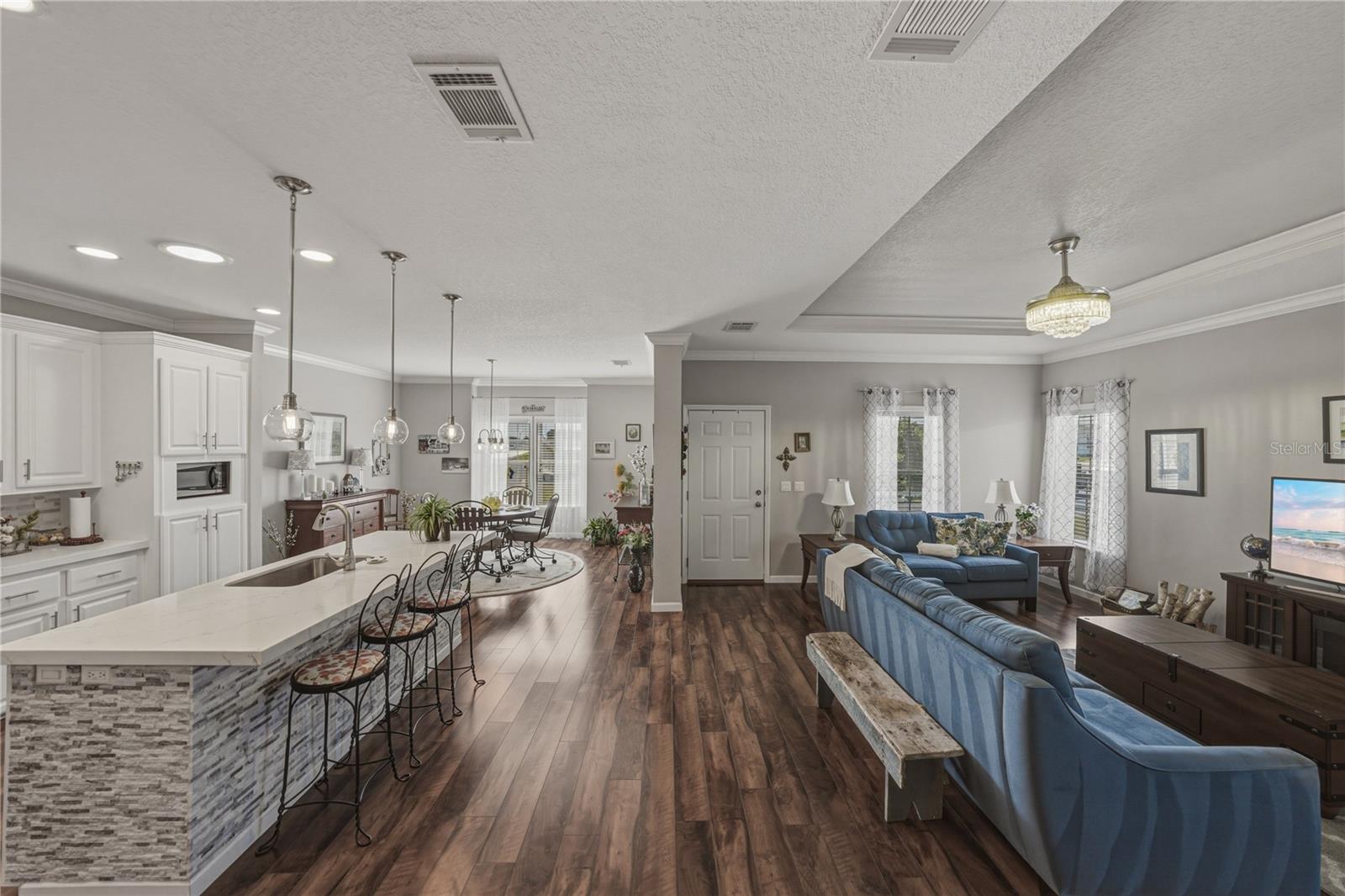 37220 NEUKOM AVE, ZEPHYRHILLS, FL, 33541