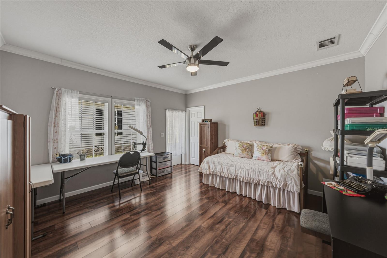 37220 NEUKOM AVE, ZEPHYRHILLS, FL, 33541