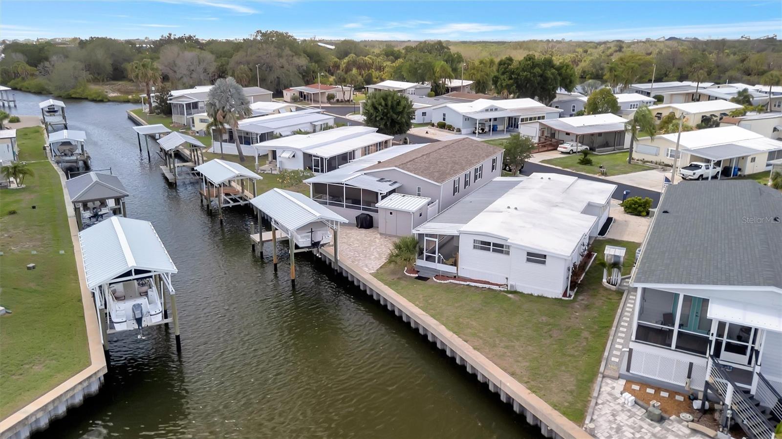 162 S SAINT THOMAS CIR, APOLLO BEACH, FL, 33572