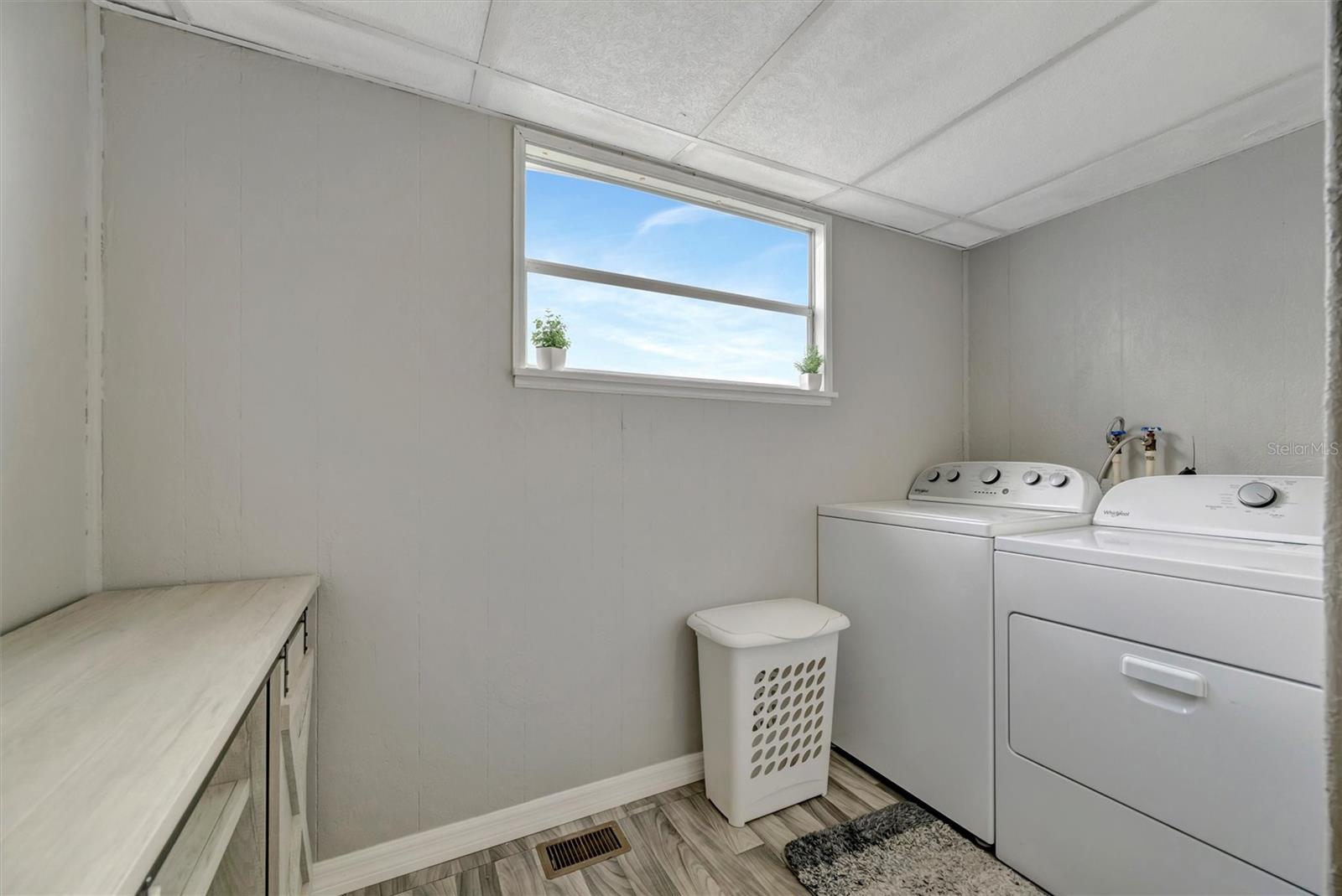162 S SAINT THOMAS CIR, APOLLO BEACH, FL, 33572