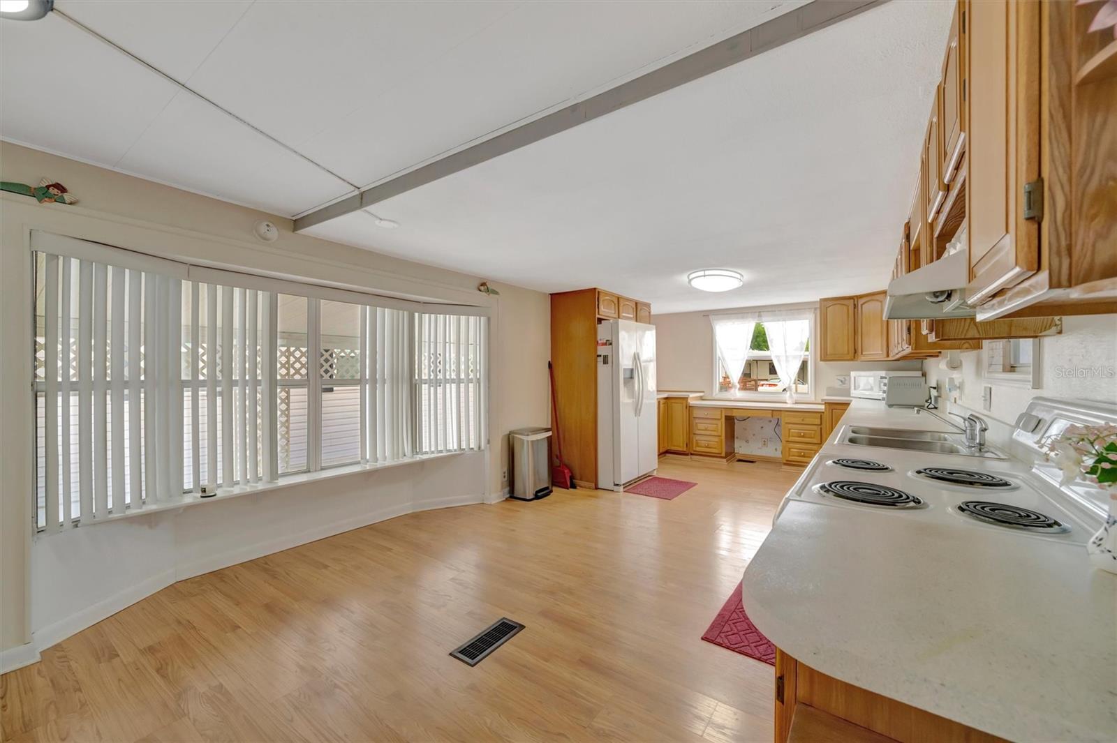 162 S SAINT THOMAS CIR, APOLLO BEACH, FL, 33572