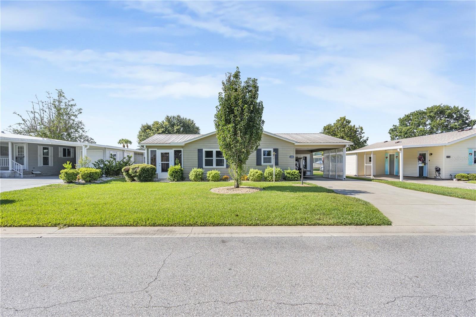 1114 PARADISE DR, LADY LAKE, FL, 32159