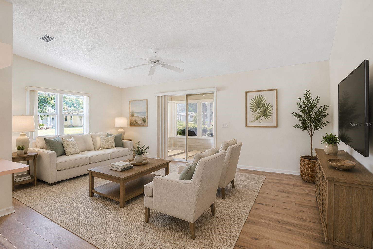 1114 PARADISE DR, LADY LAKE, FL, 32159
